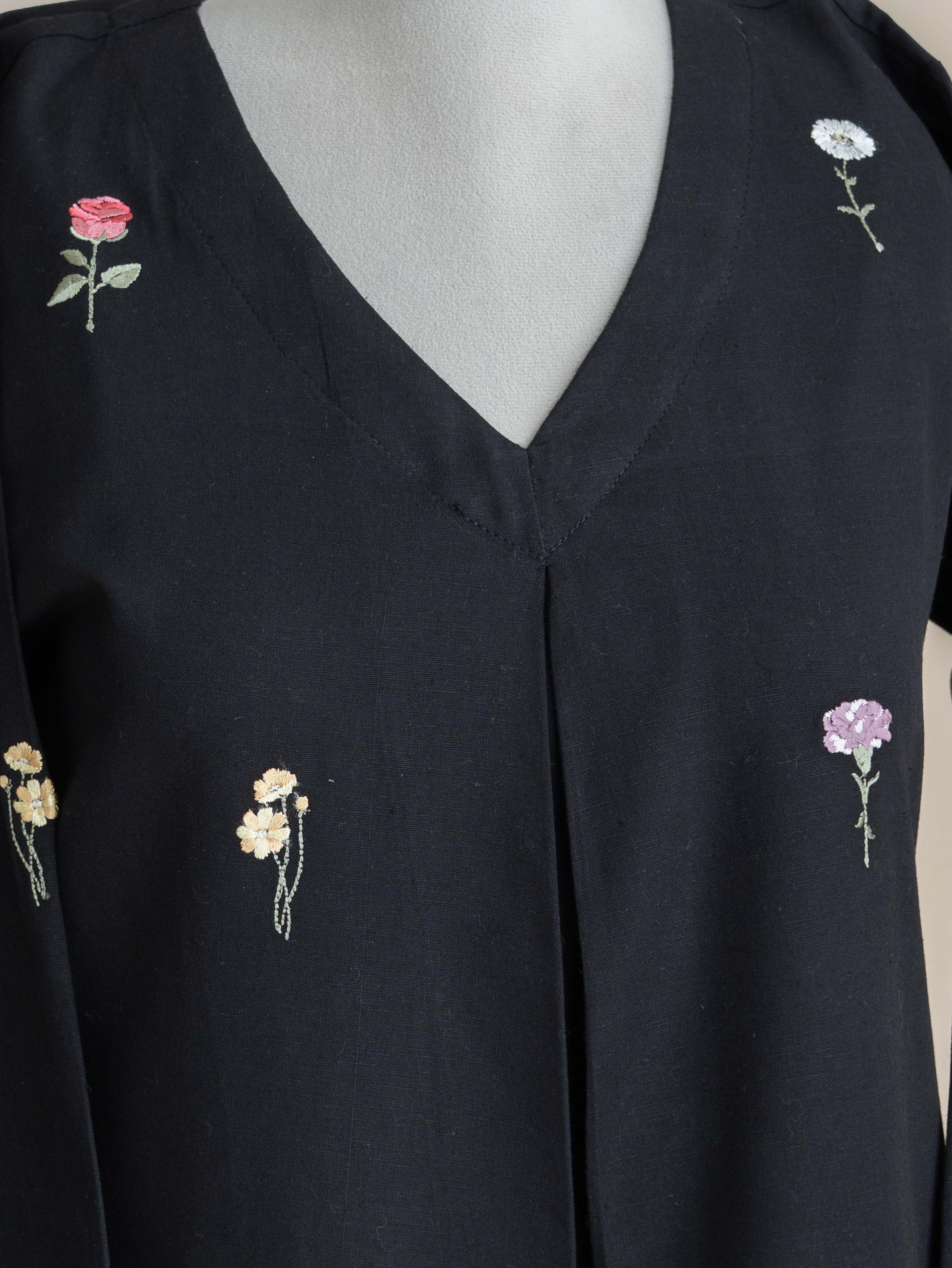 Ameya Cotton Flax Embroidered A-Line Kurta