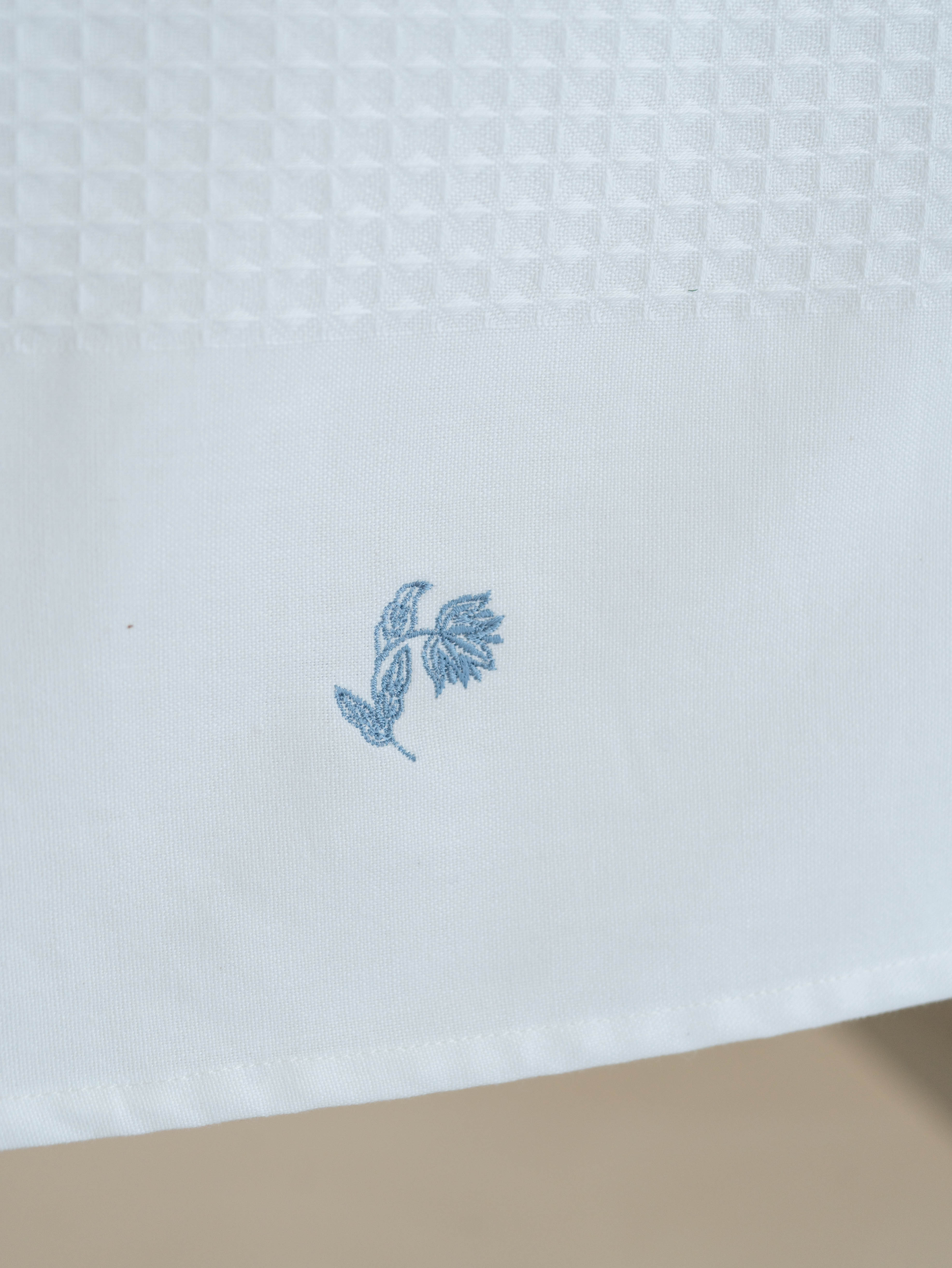 Manya Cotton Embroidered Bath Towel