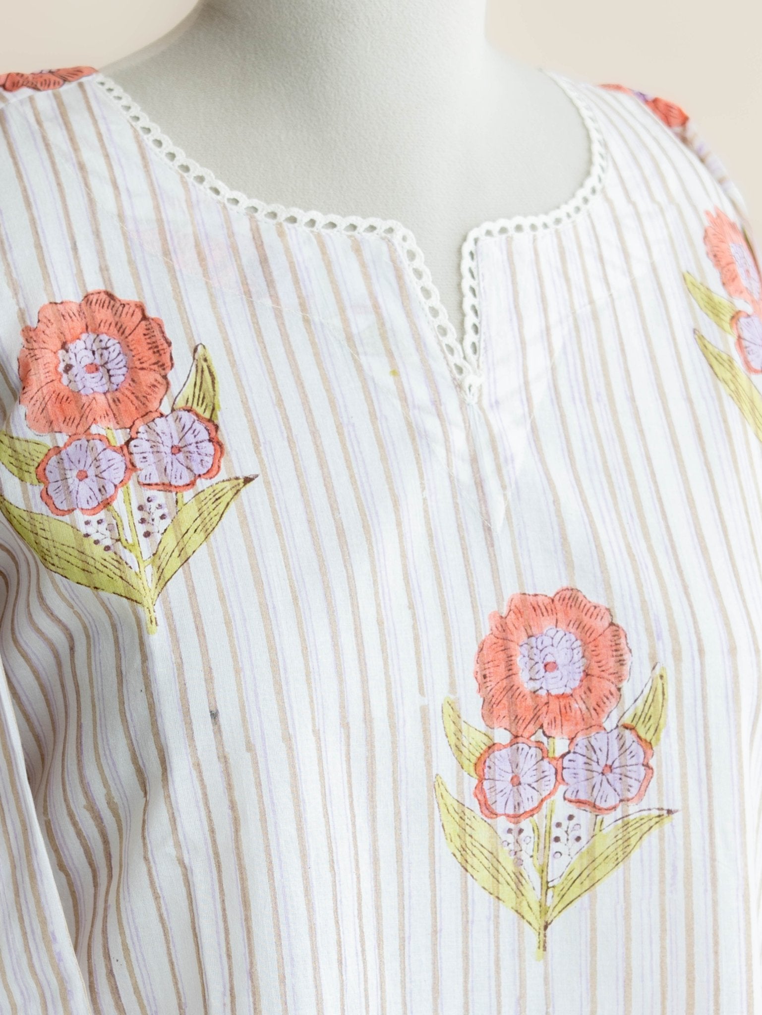 Aanchal Cotton Block Printed Straight Kurta - AINA