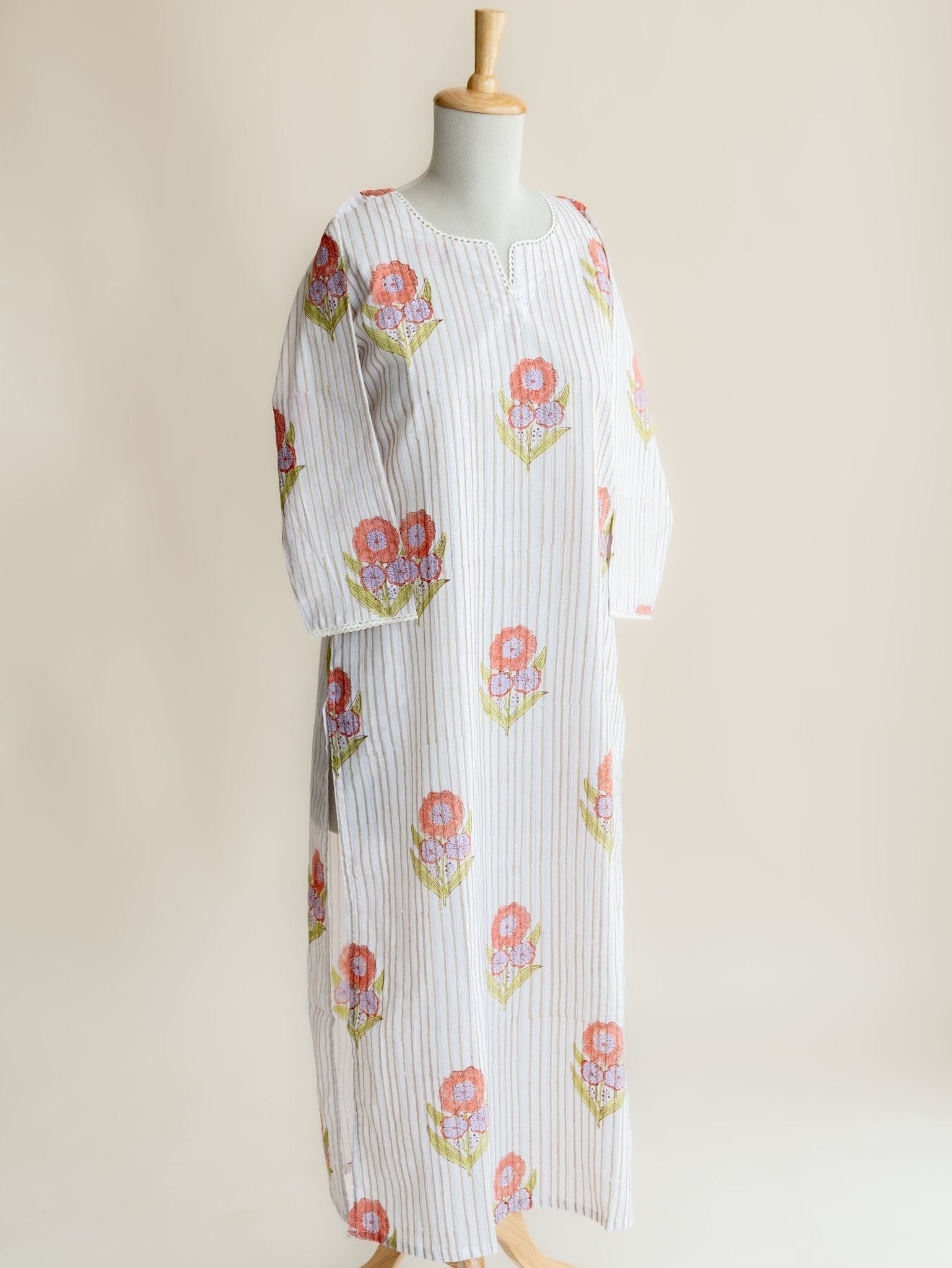 Aanchal Cotton Block Printed Straight Kurta - AINA