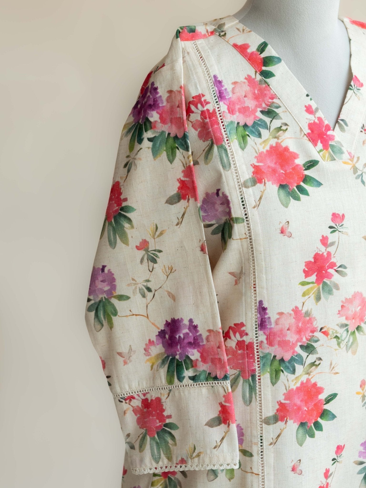 Abhaya Cotton Flax Digital Print Straight Kurta - AINA