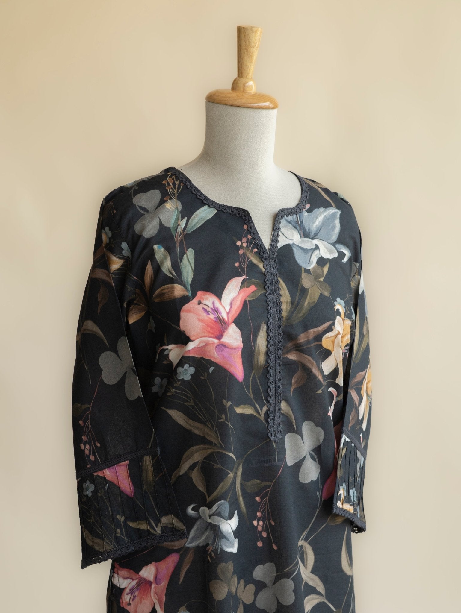 Afiya Cotton Lawn Digital Print Straight Kurta - AINA