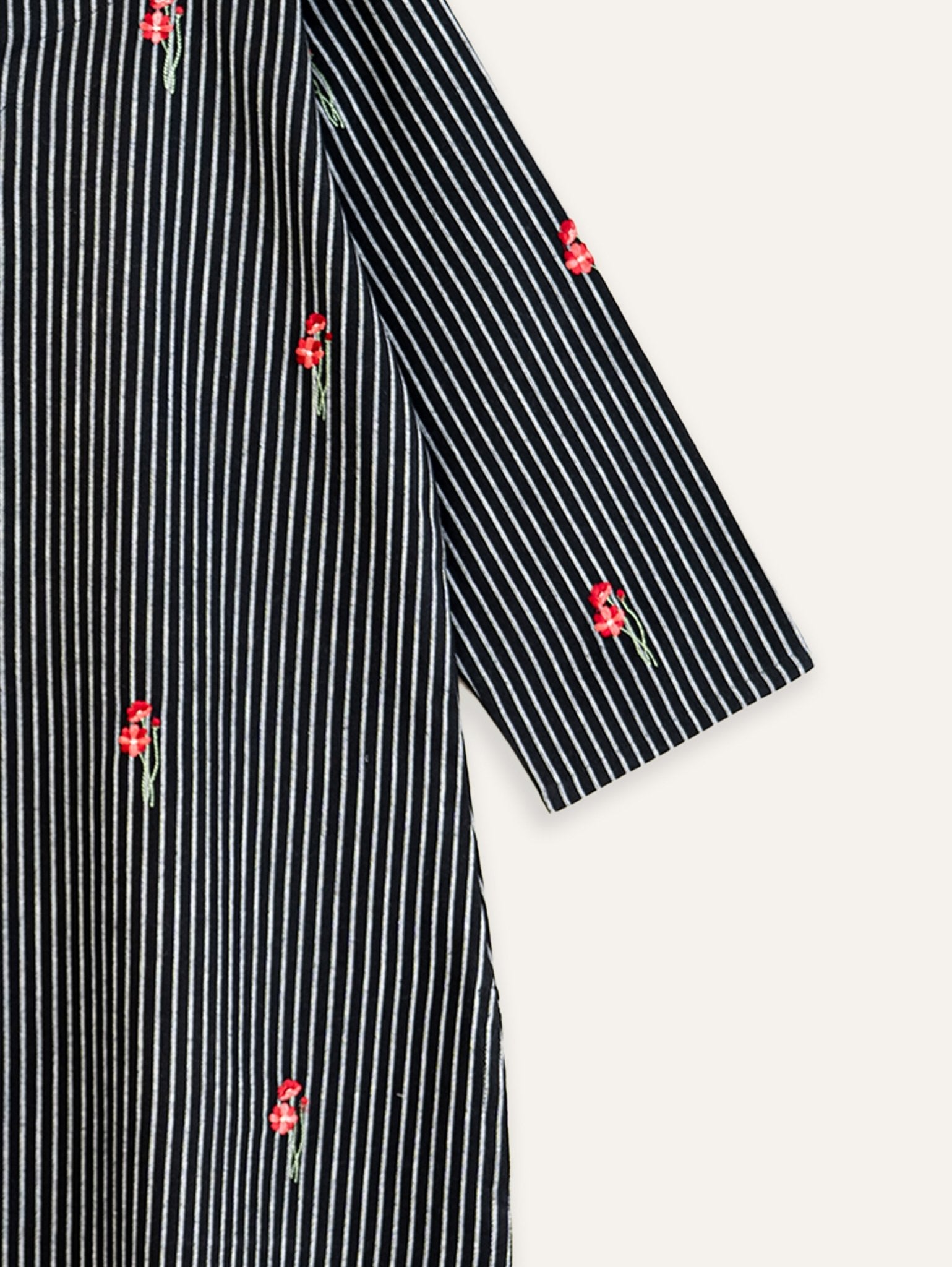 Afrah Cotton Handloom Embroidered Straight Kurta - AINA