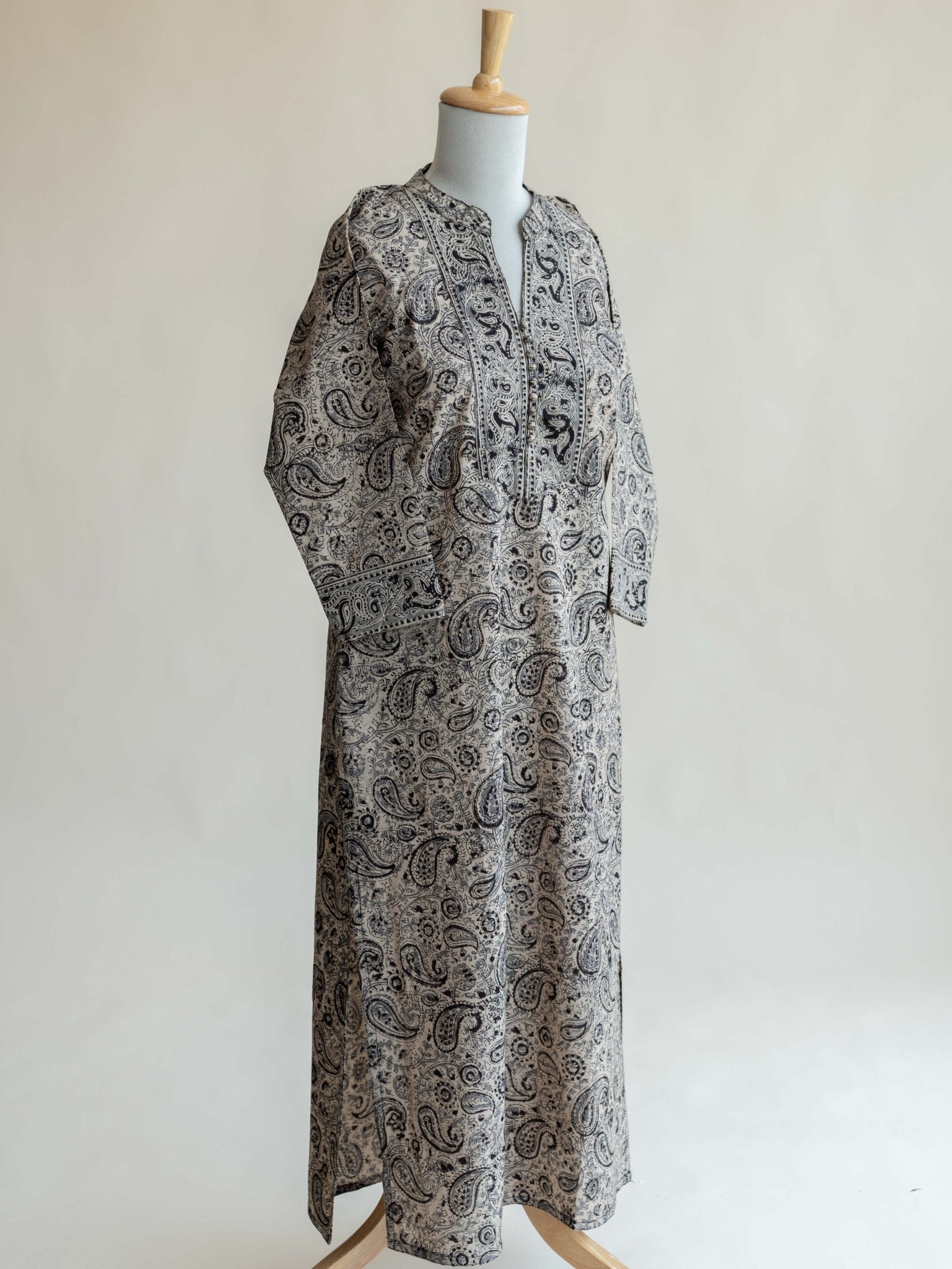 Aiza Cotton Kalamkari Block Printed Straight Kurta - AINA