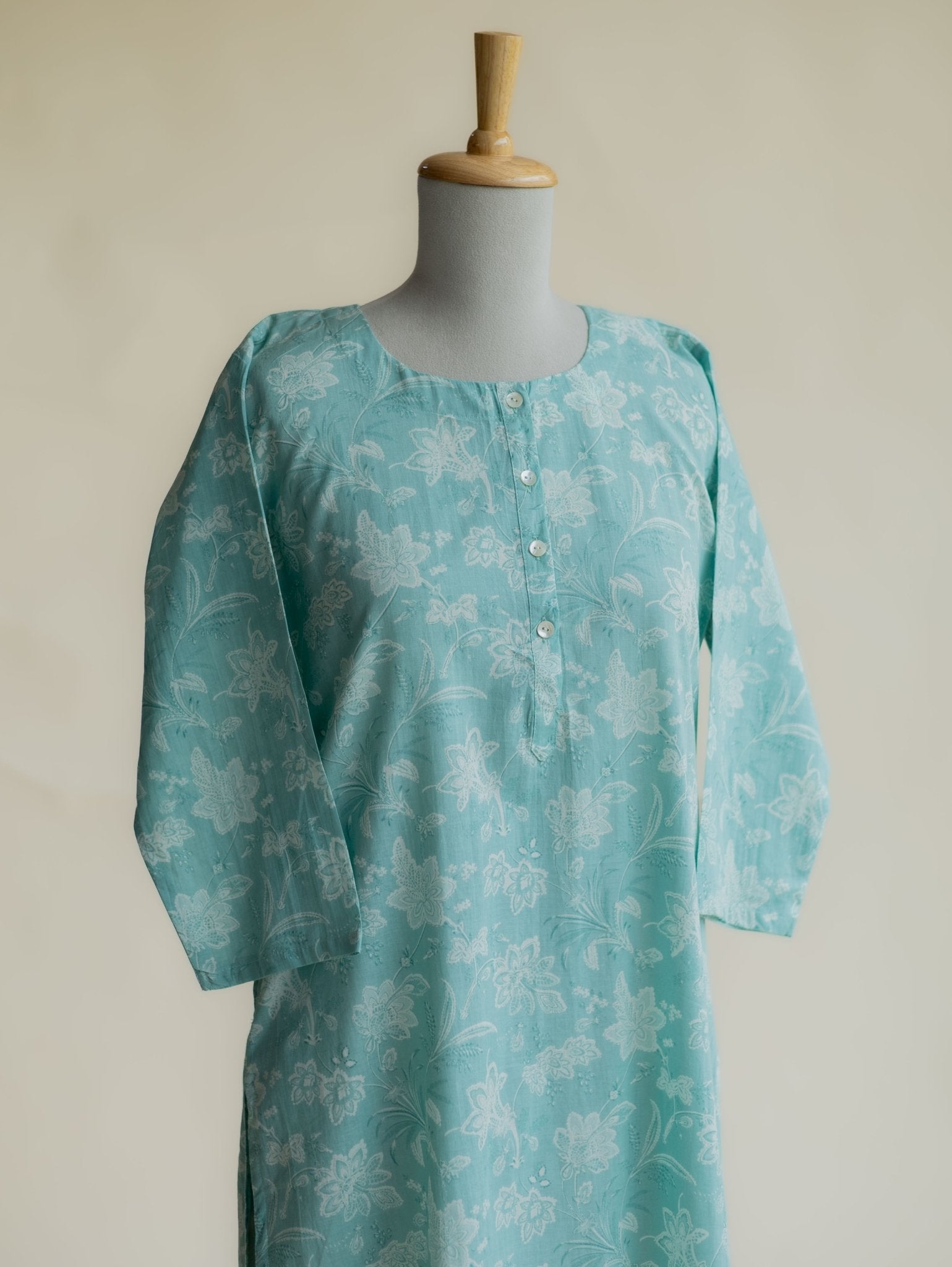 Alaka Cotton Printed Straight Kurta - AINA