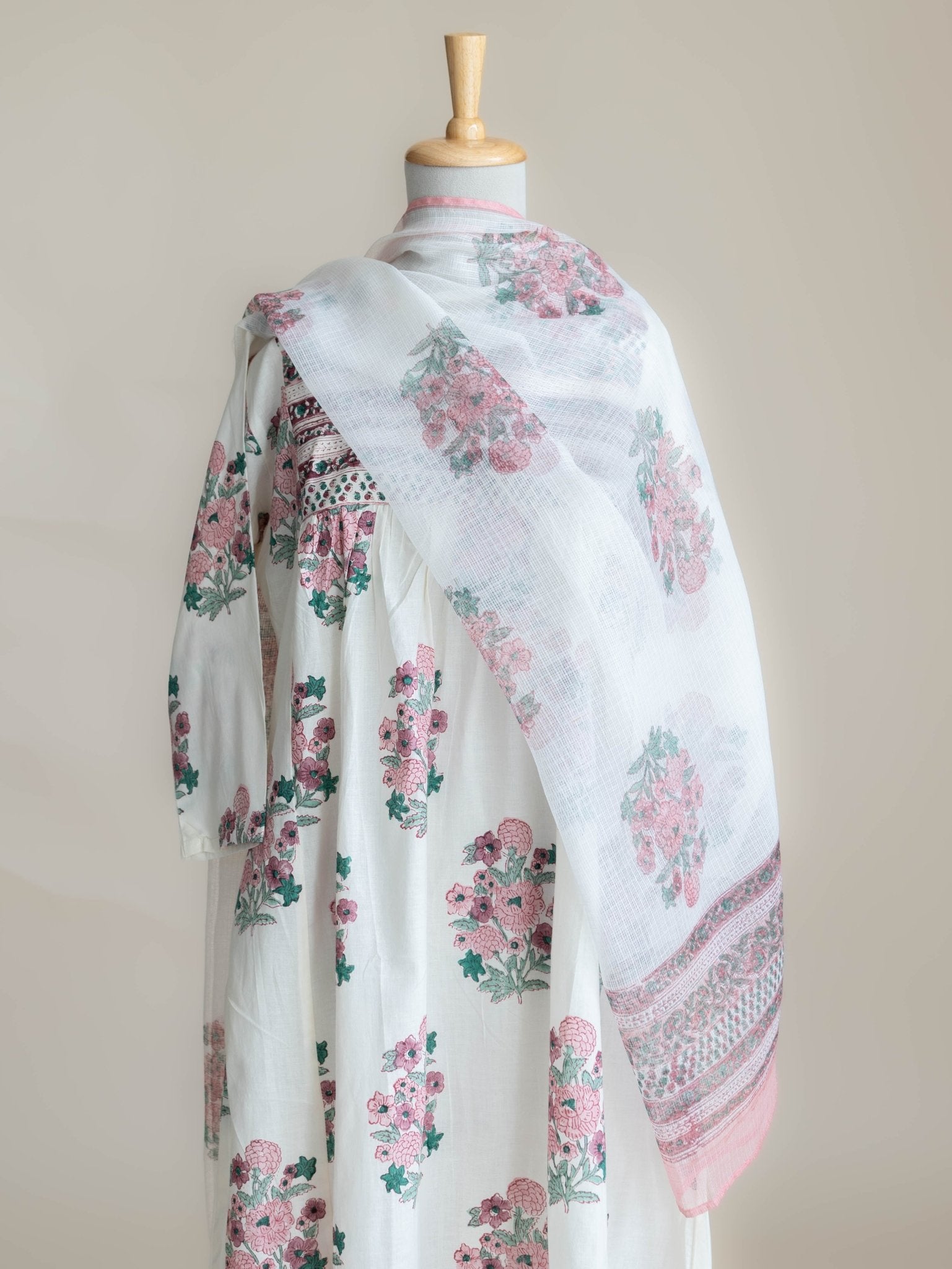 Anaira Kota Doria Block Printed Dupatta - AINA