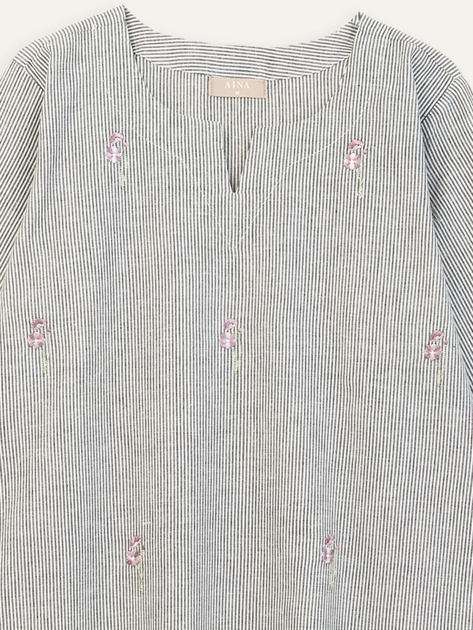 Ananya Cotton Handloom Embroidered Straight Kurta - AINA