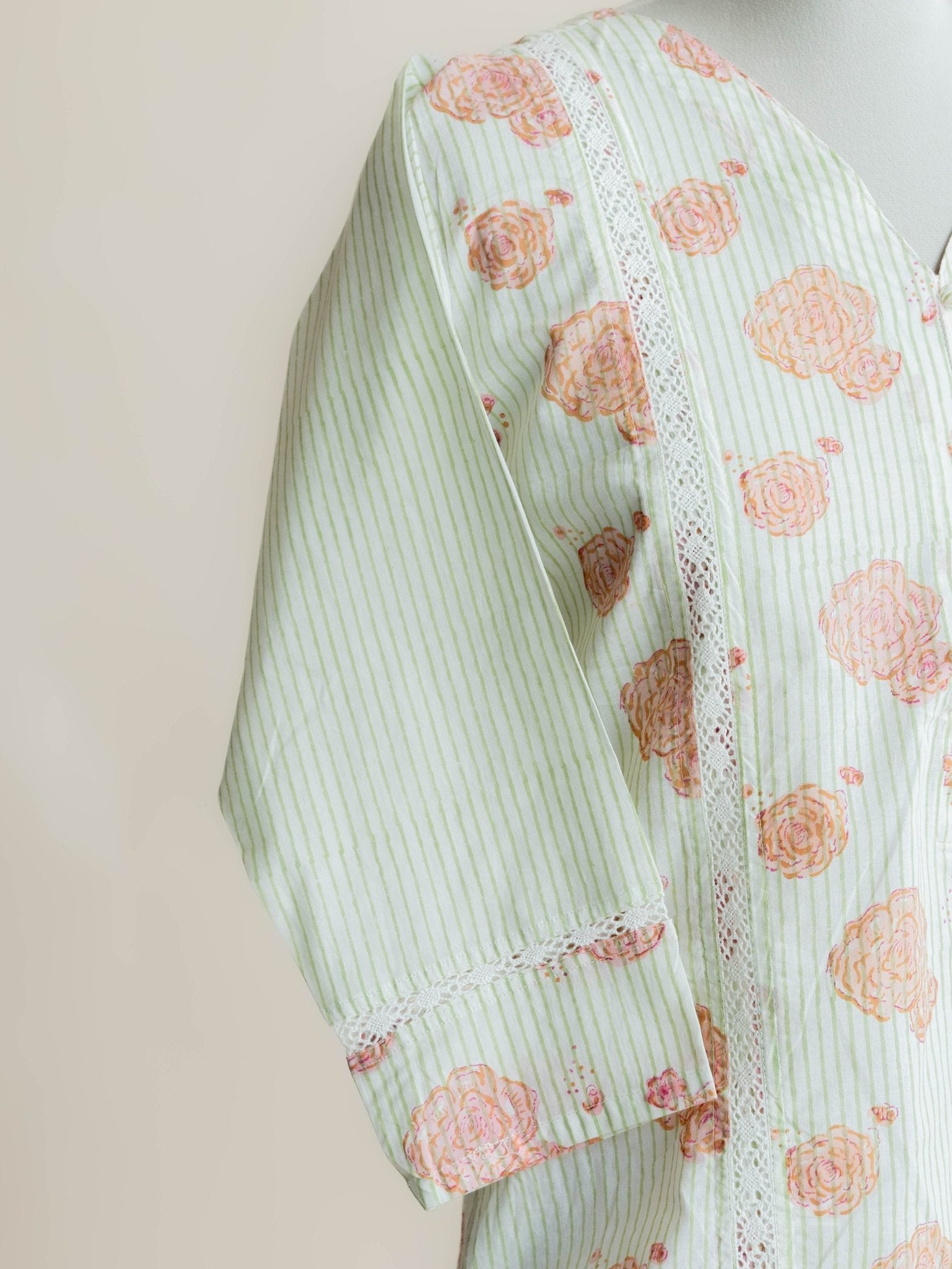 Arohi Cotton Block Printed Straight Kurta - AINA