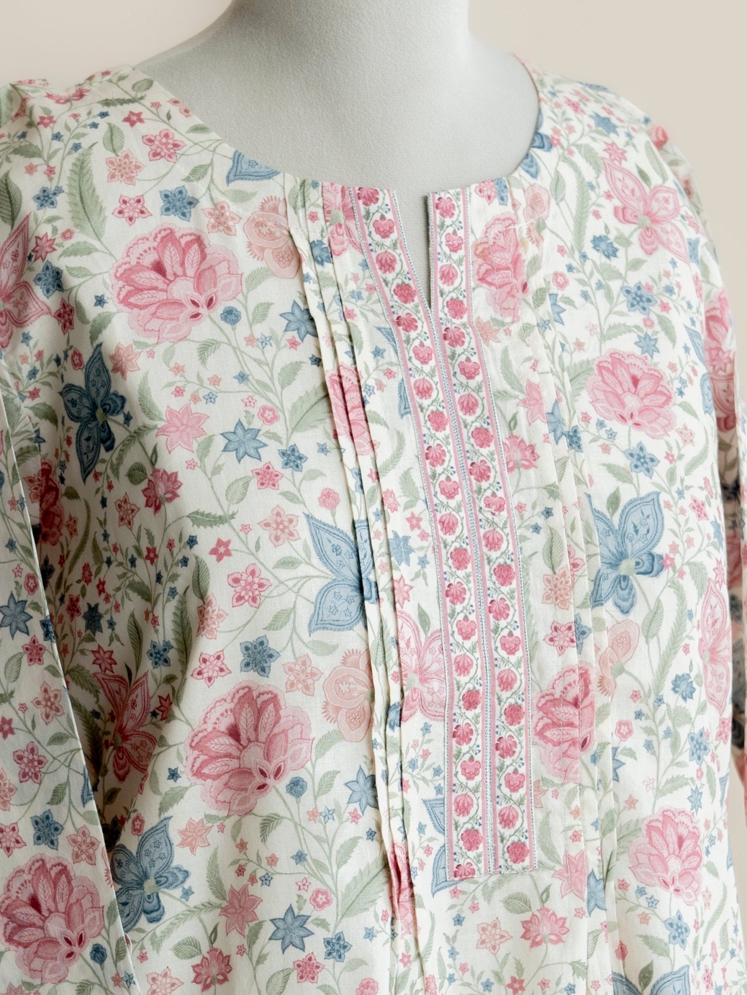 Ashvitha Cotton Digital Printed Straight Kurta - AINA