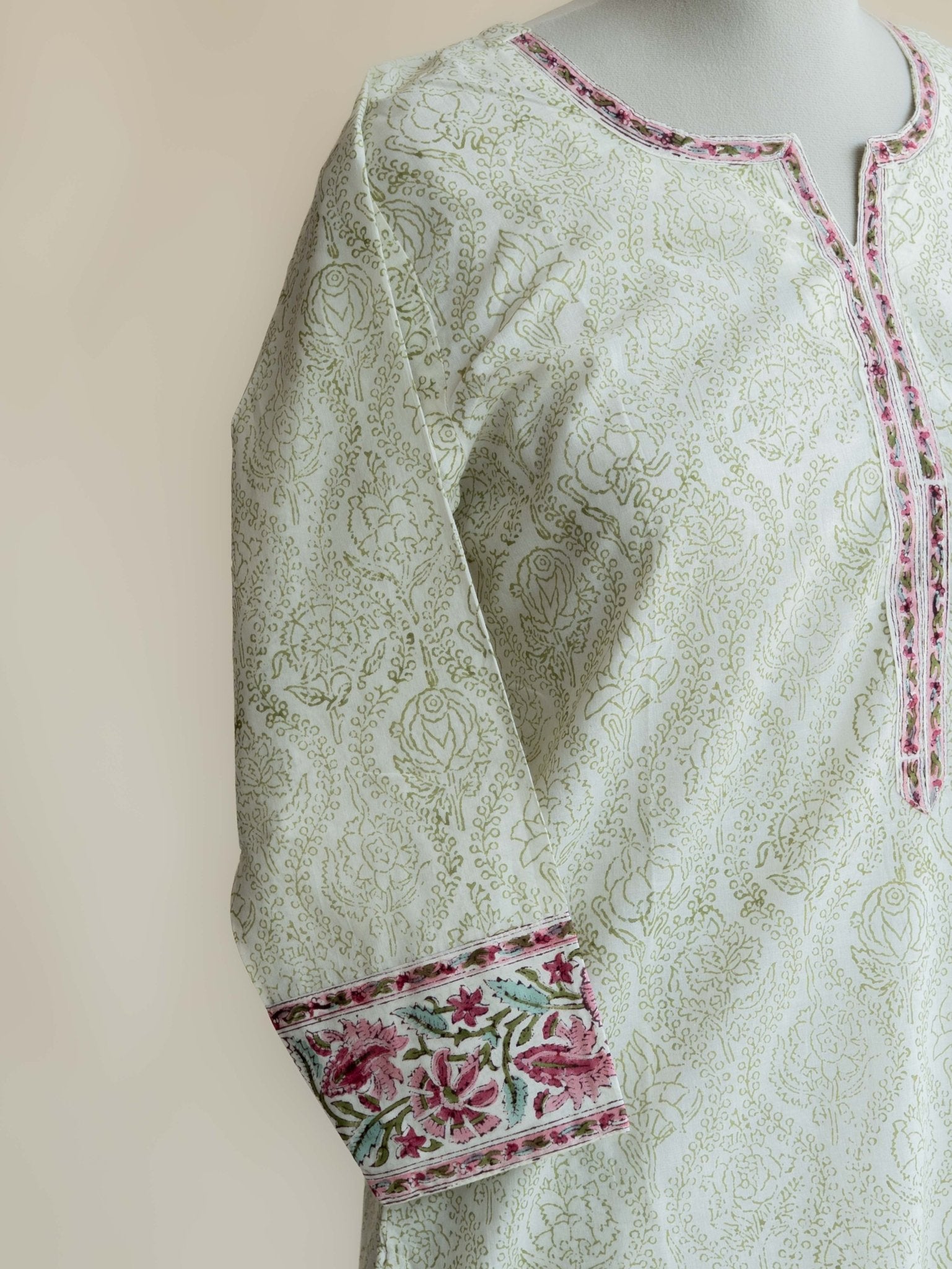 Darshi Cotton Block Printed Straight Kurta - AINA