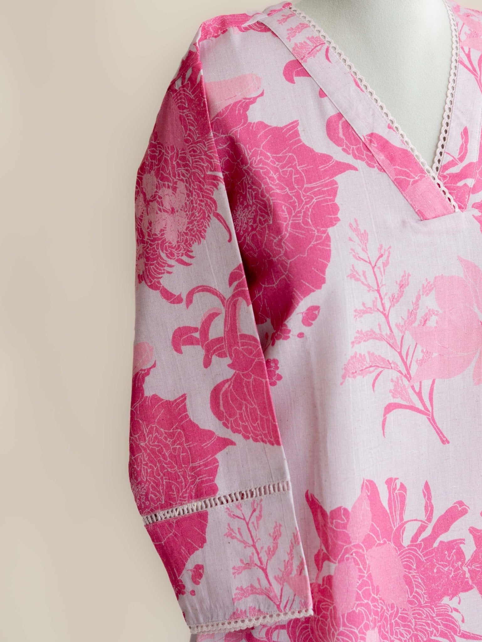 Deeksha Cotton Flax Printed Straight Kurta - AINA