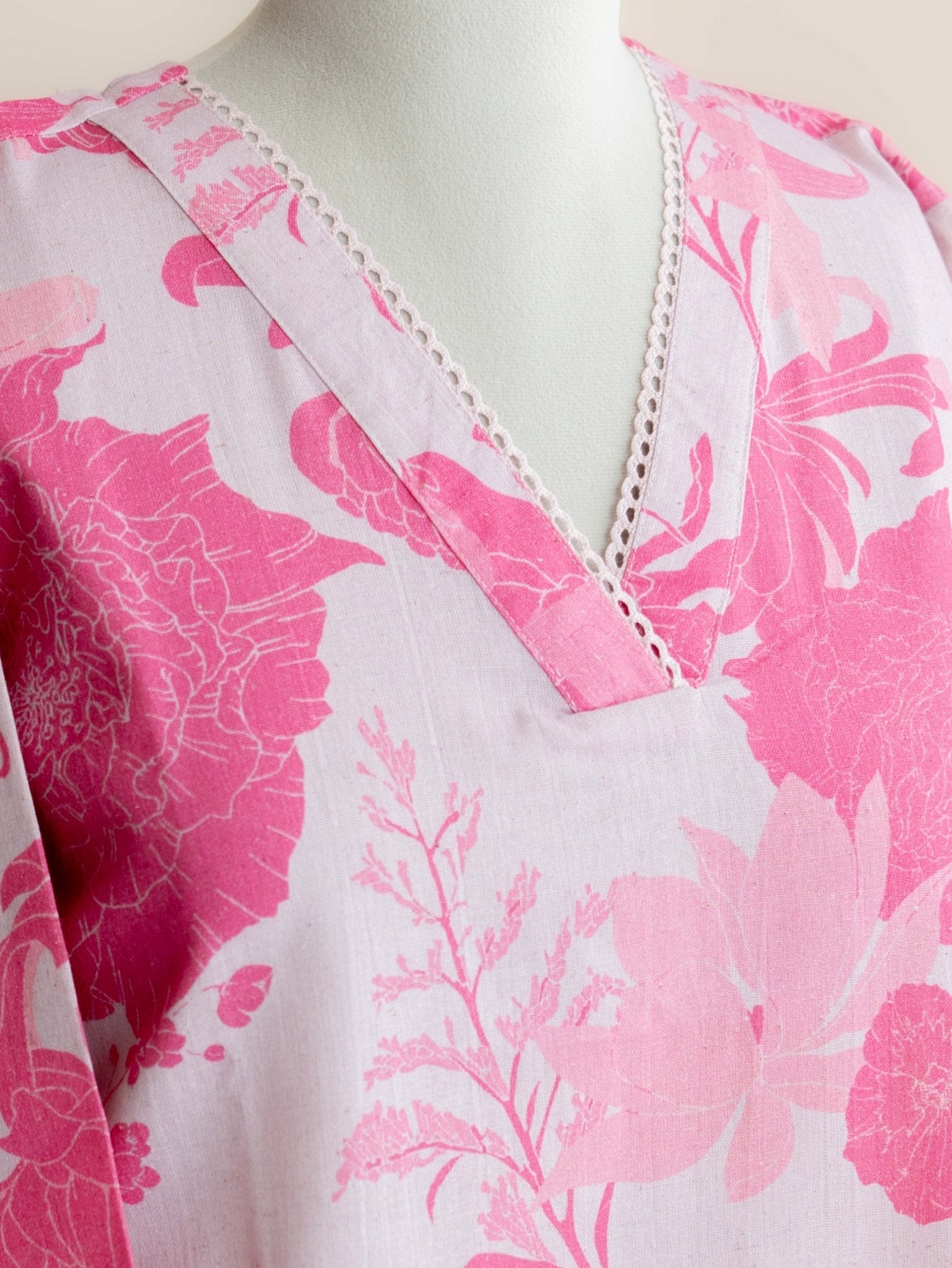 Deeksha Cotton Flax Printed Straight Kurta - AINA