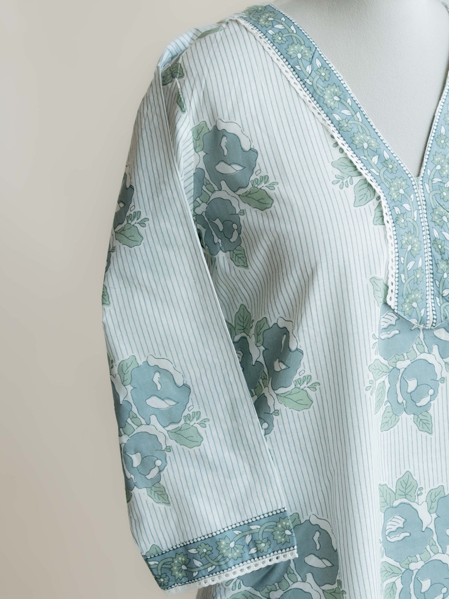 Fahma Cotton Printed Straight Kurta - AINA