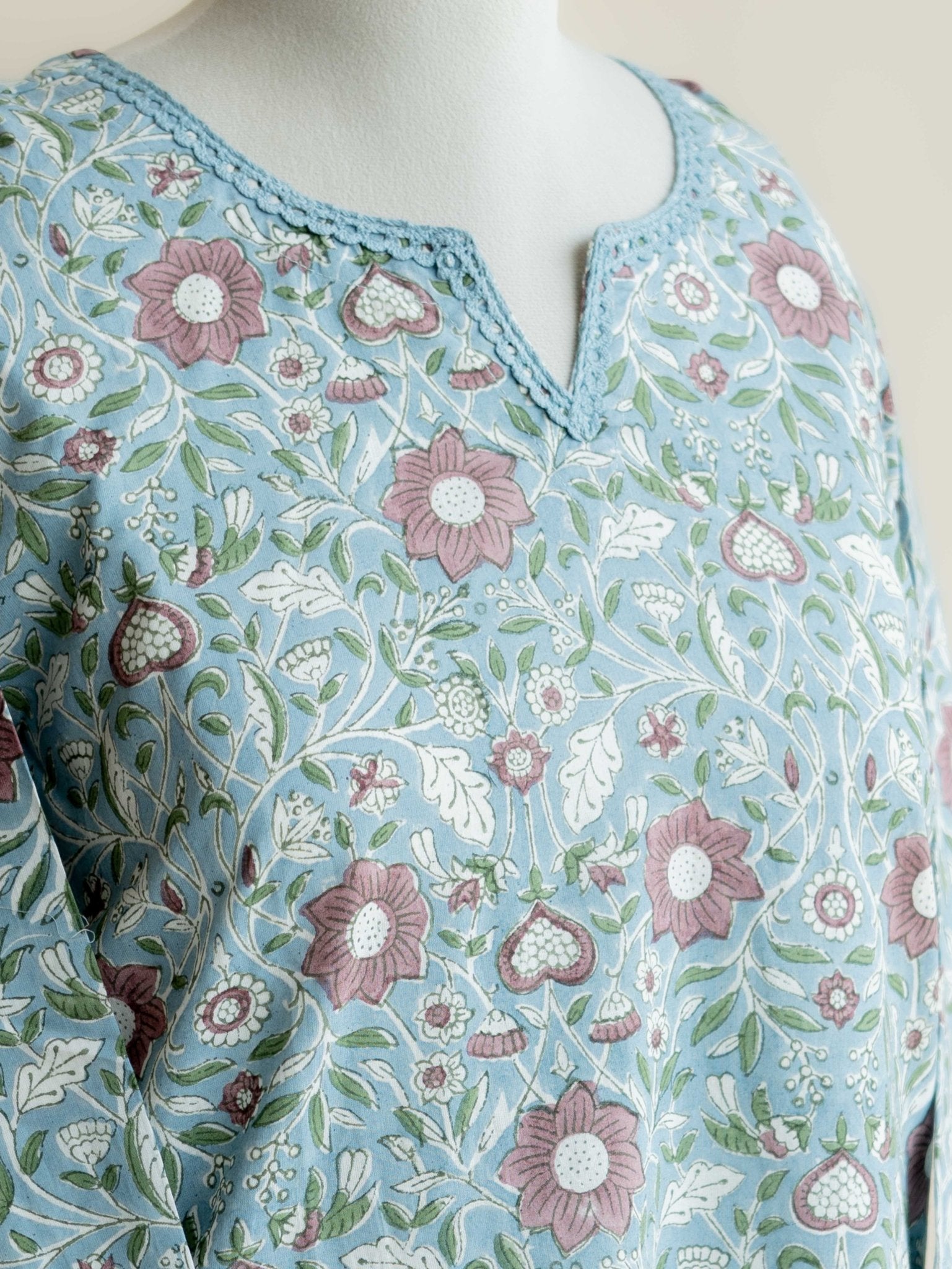 Fanah Cotton Block Printed Straight Kurta - AINA