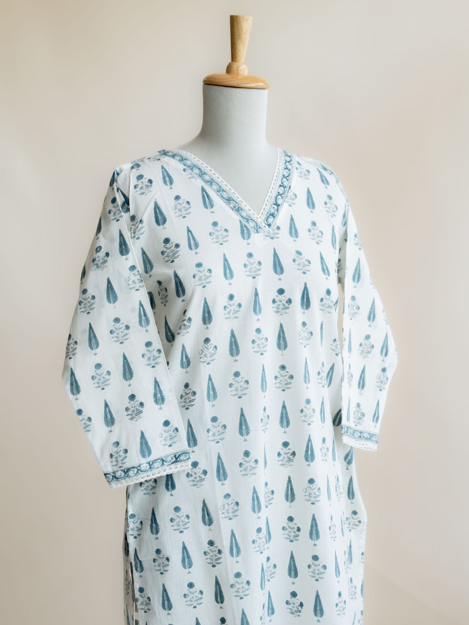 Faria Cotton Block Printed Straight Kurta - AINA