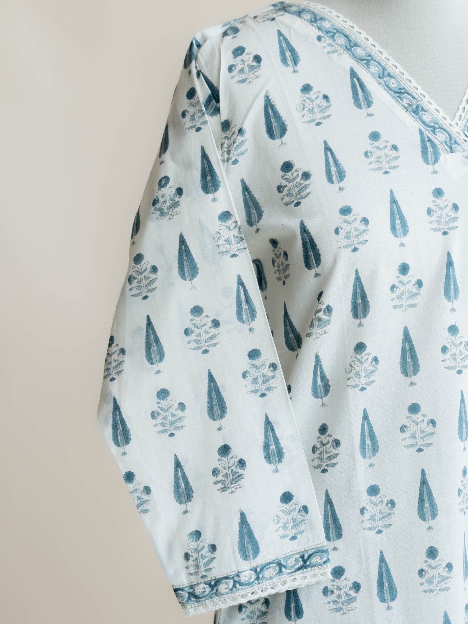Faria Cotton Block Printed Straight Kurta - AINA