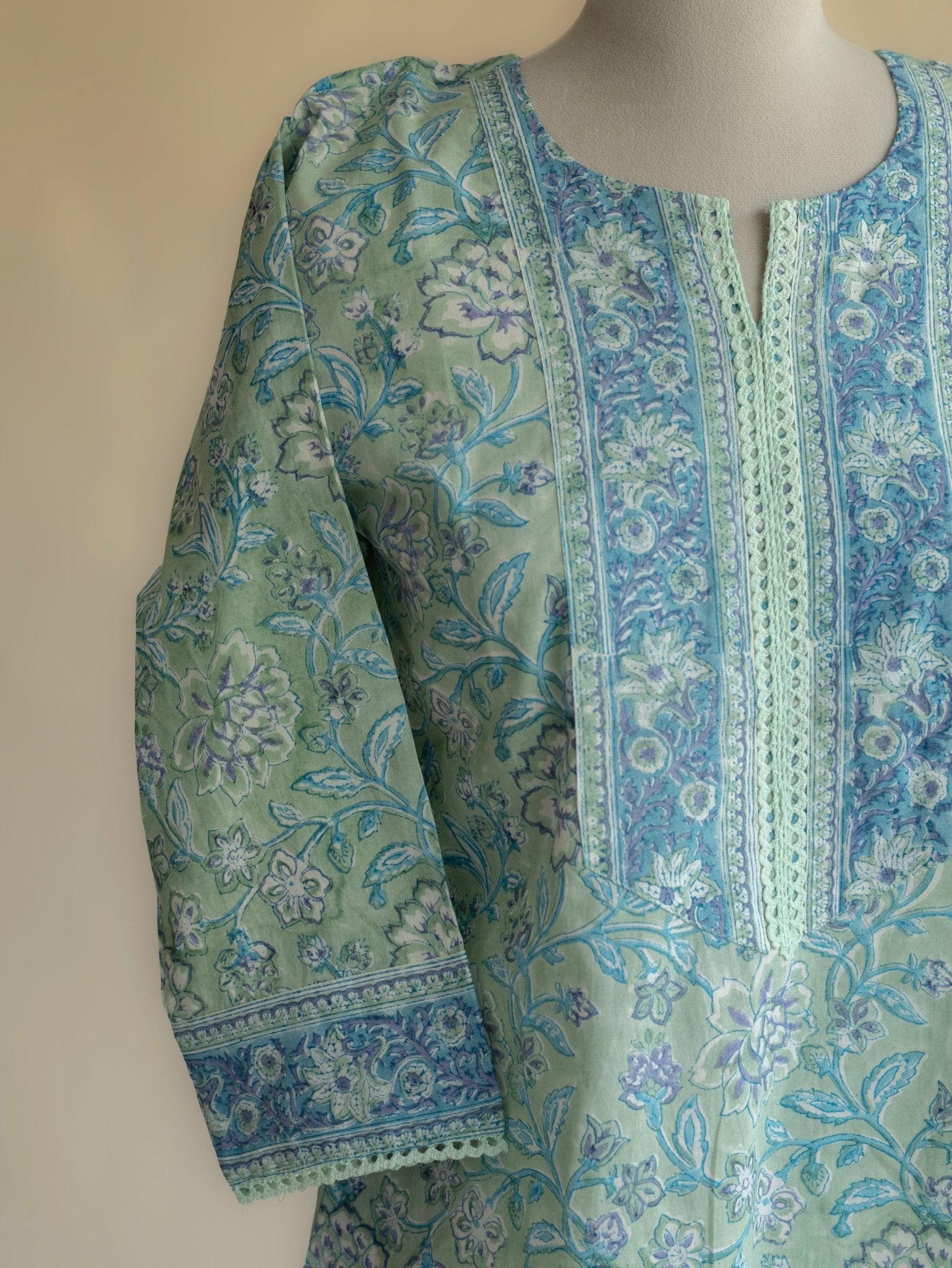 Febin Cotton Block Printed Straight Kurta - AINA