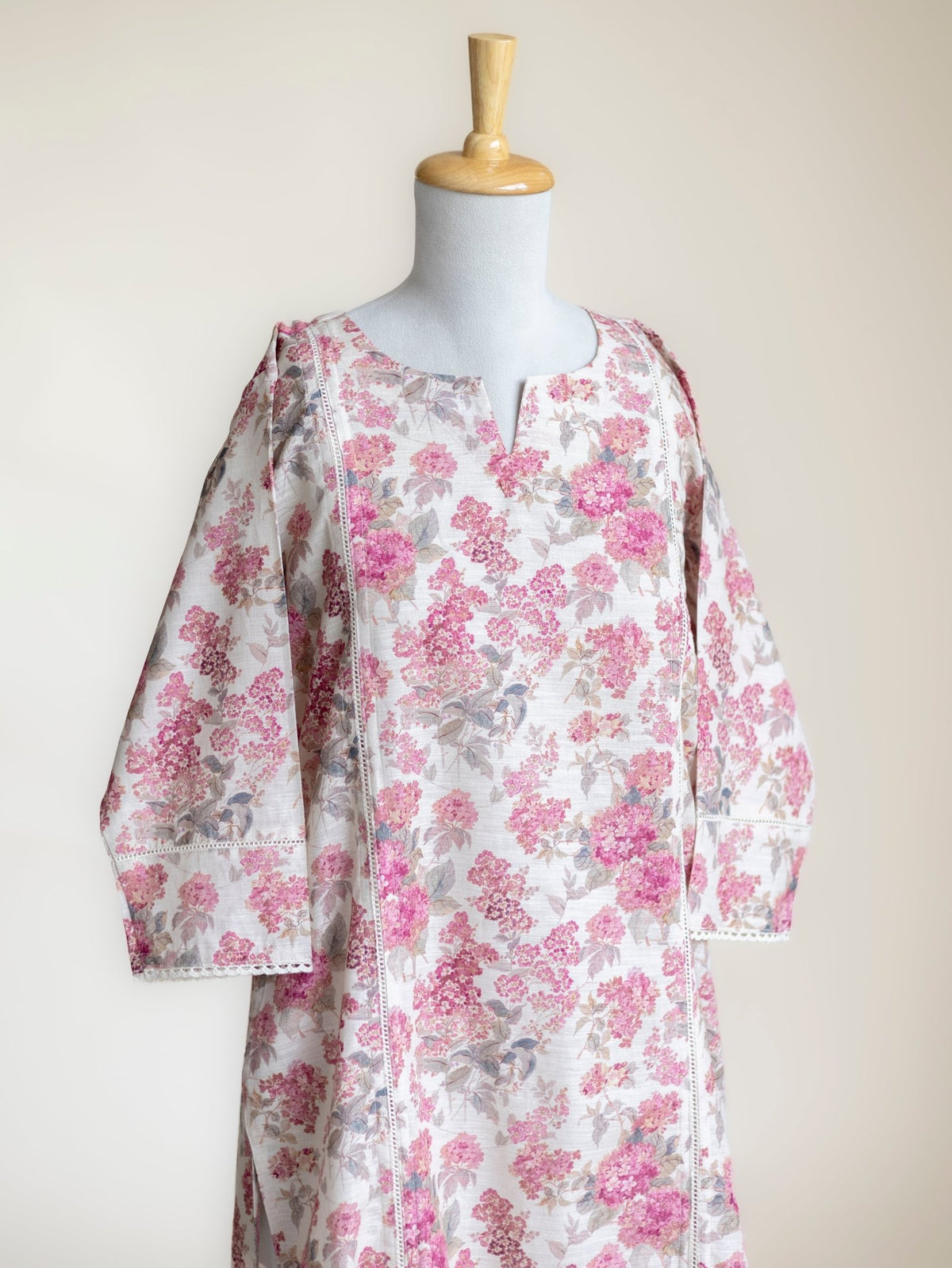 Hessa Cotton Digital Printed Straight Kurta - AINA