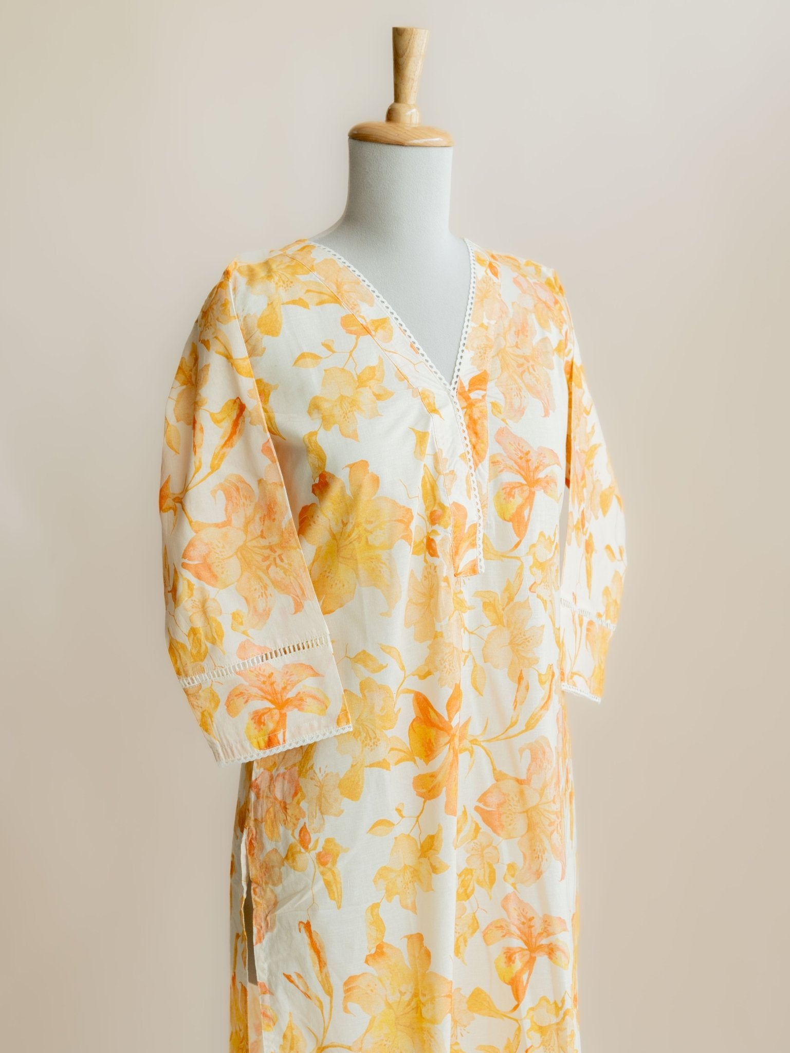 Jenna Cotton Digital Print Straight Kurta - AINA