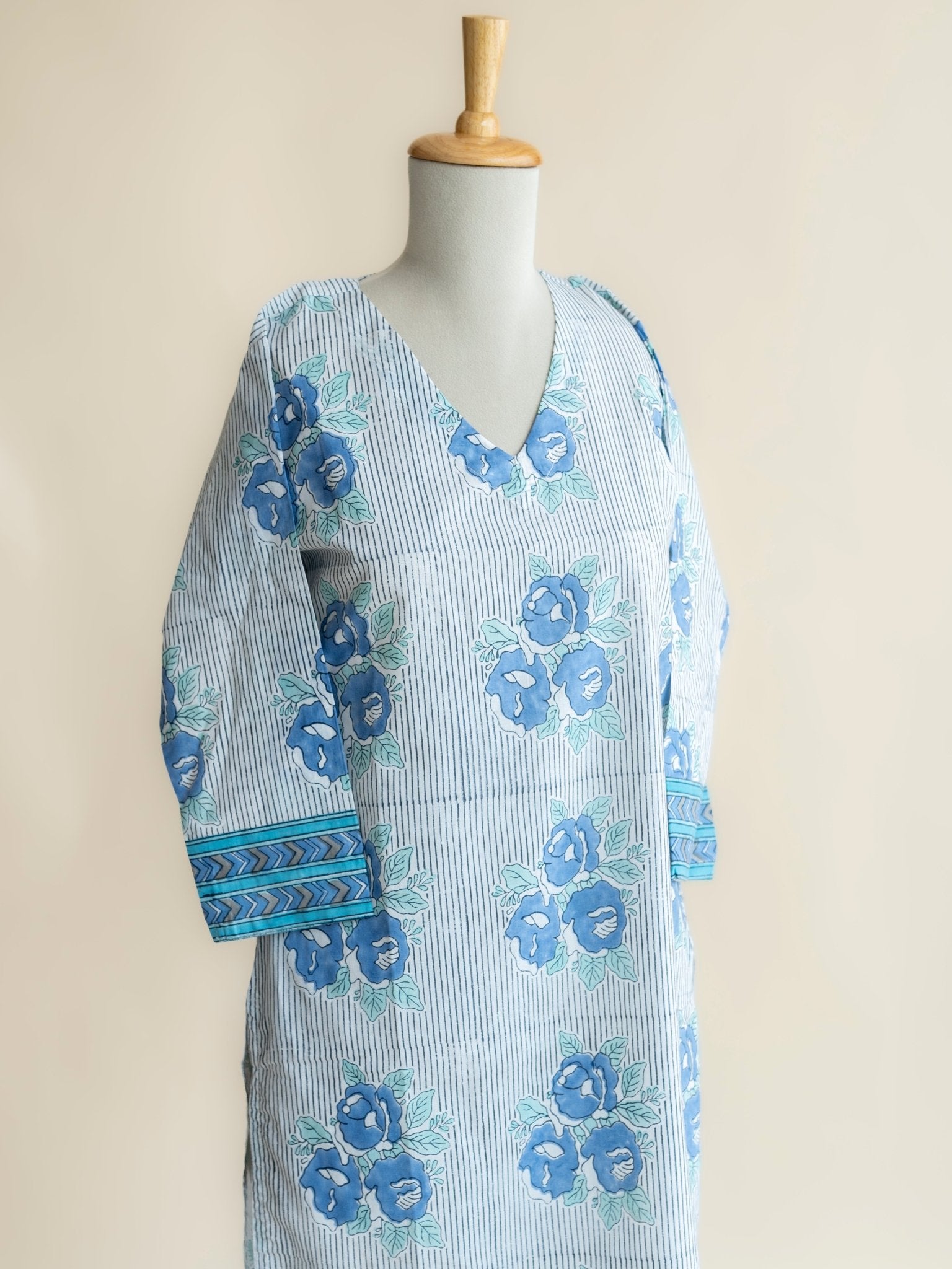 Katha Cotton Block Printed Straight Kurta - AINA