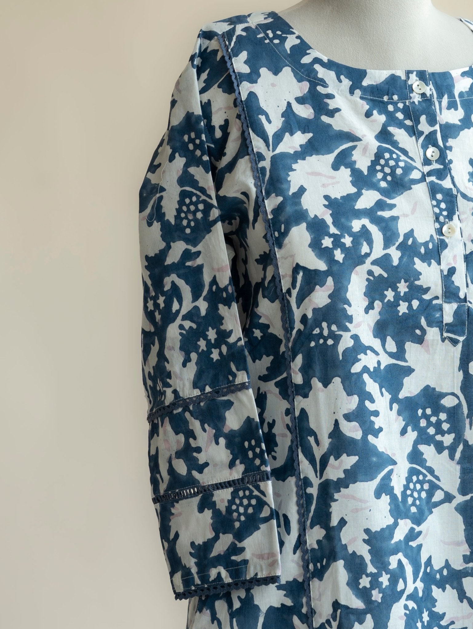 Lekha Cotton Block Printed Straight Kurta - AINA