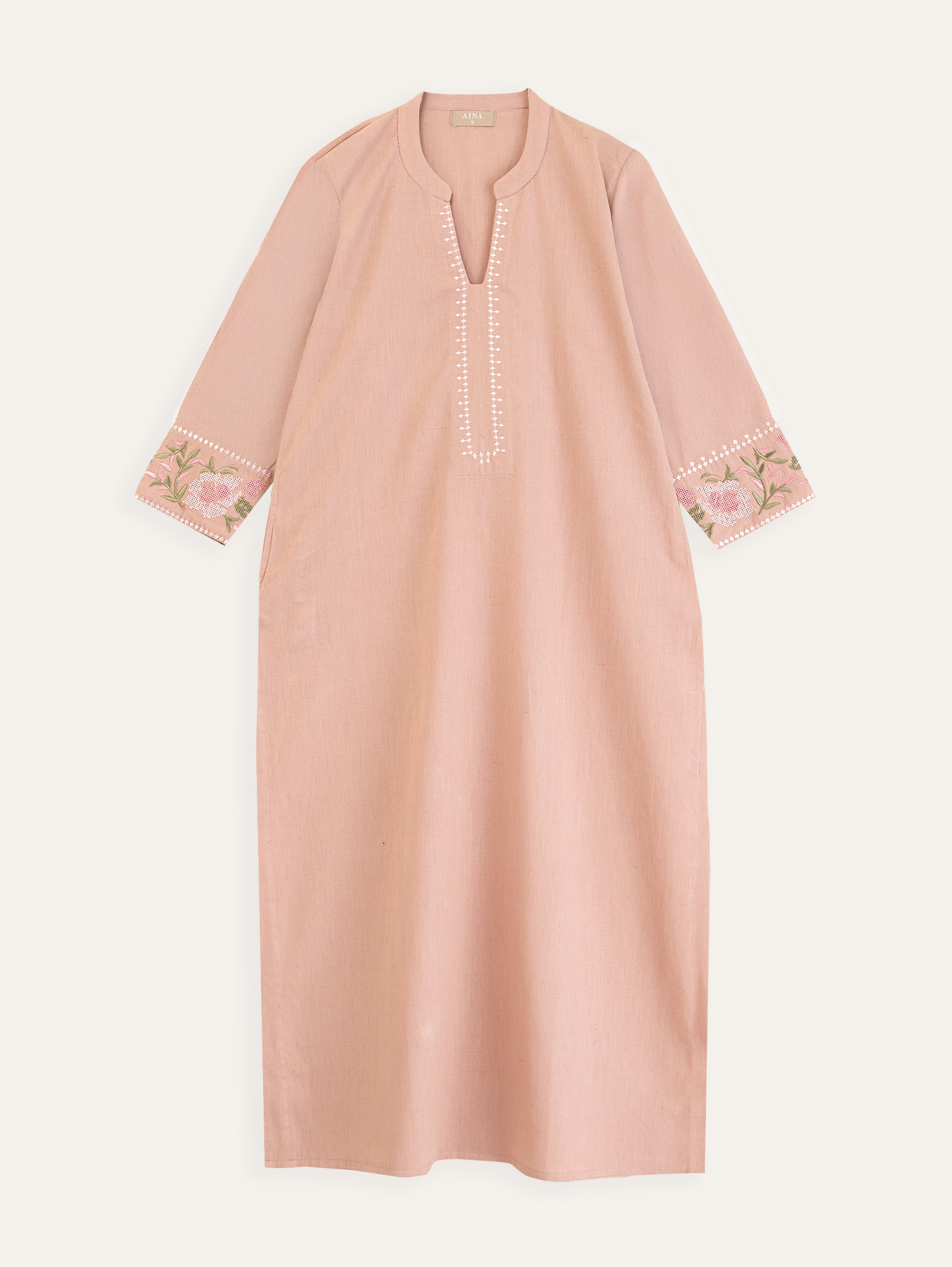 Thritha Cotton Flax Embroidered Straight Kurta