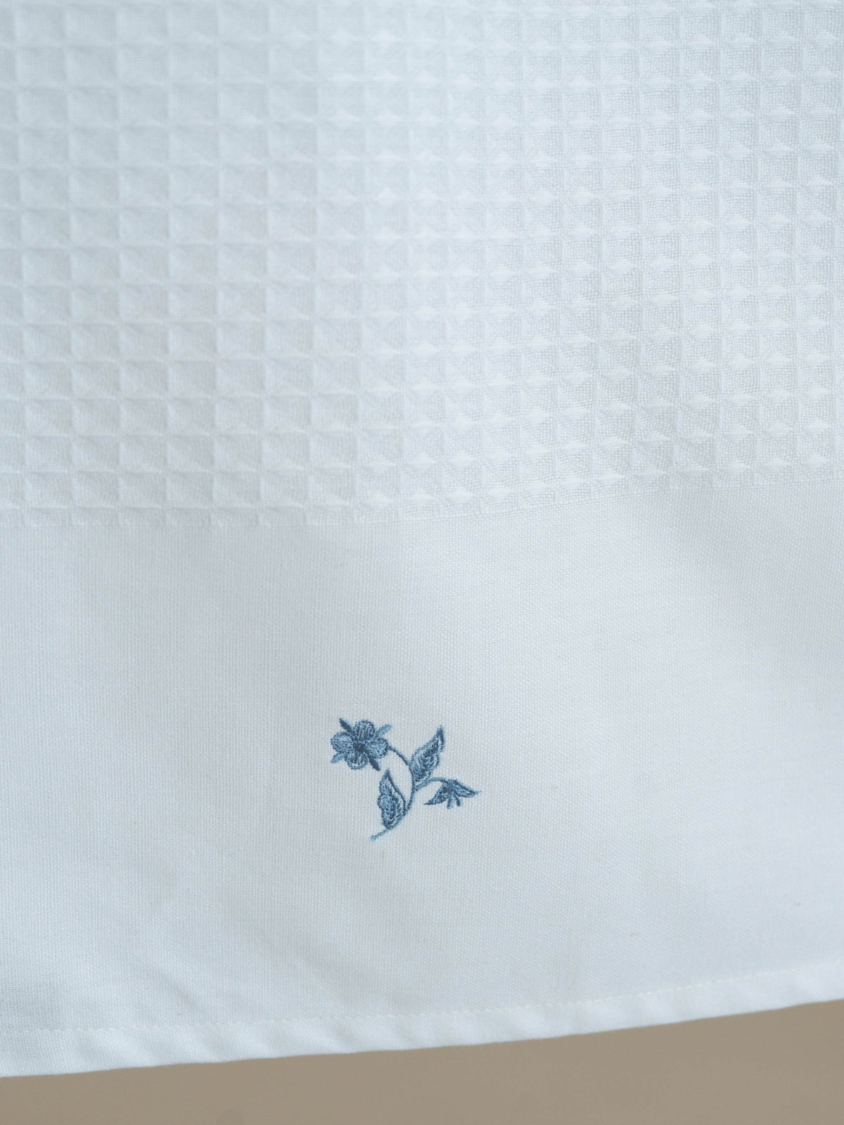 Manya Cotton Embroidered Bath Towel - AINA