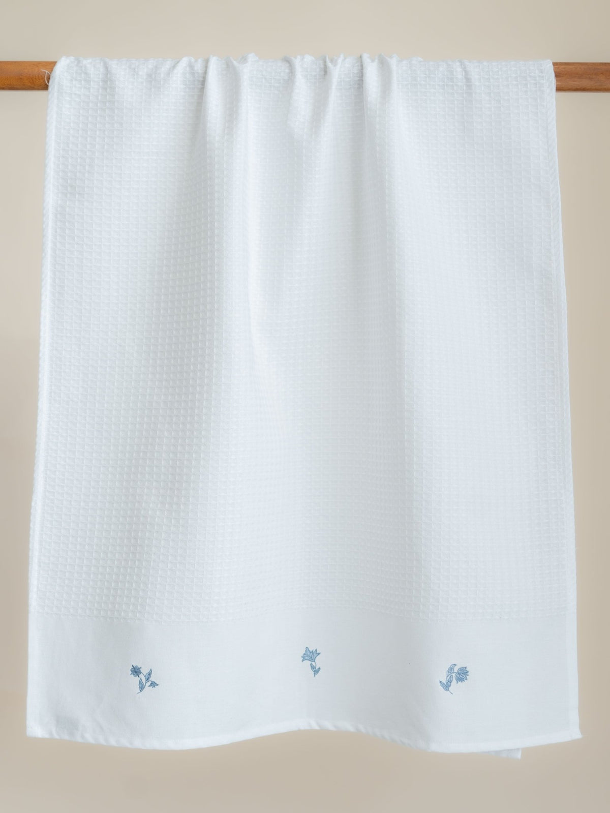 Manya Cotton Embroidered Bath Towel - AINA