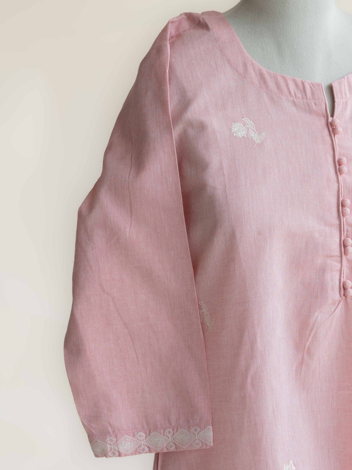 Miraya Cotton Handloom Embroidered Straight Kurta - AINA