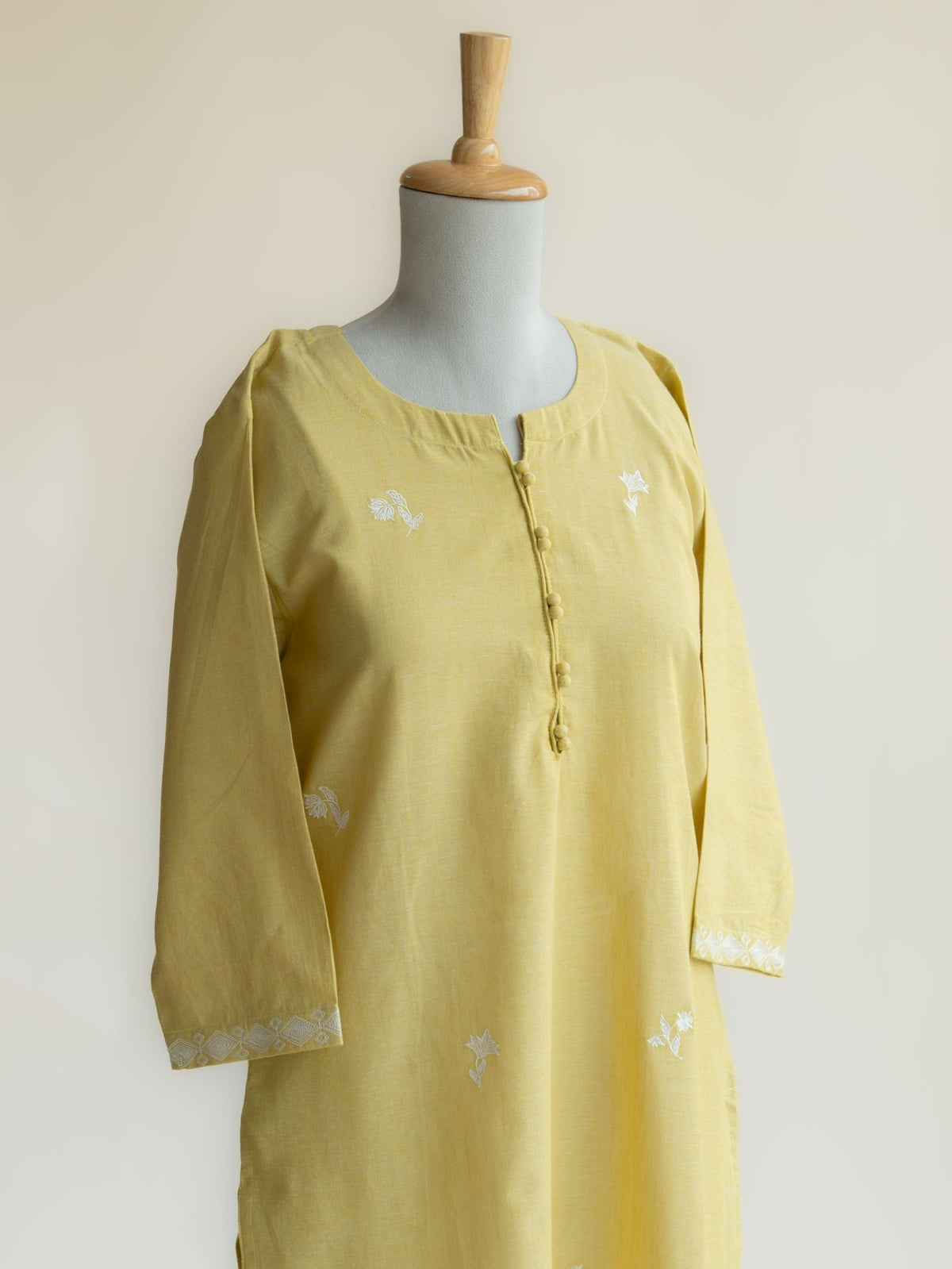 Mishika Cotton Handloom Embroidered Straight Kurta - AINA
