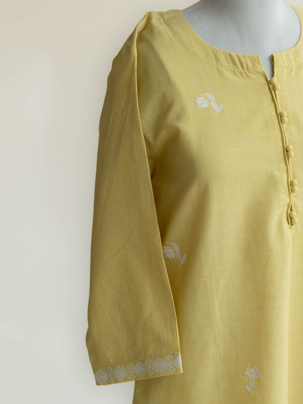 Mishika Cotton Handloom Embroidered Straight Kurta - AINA