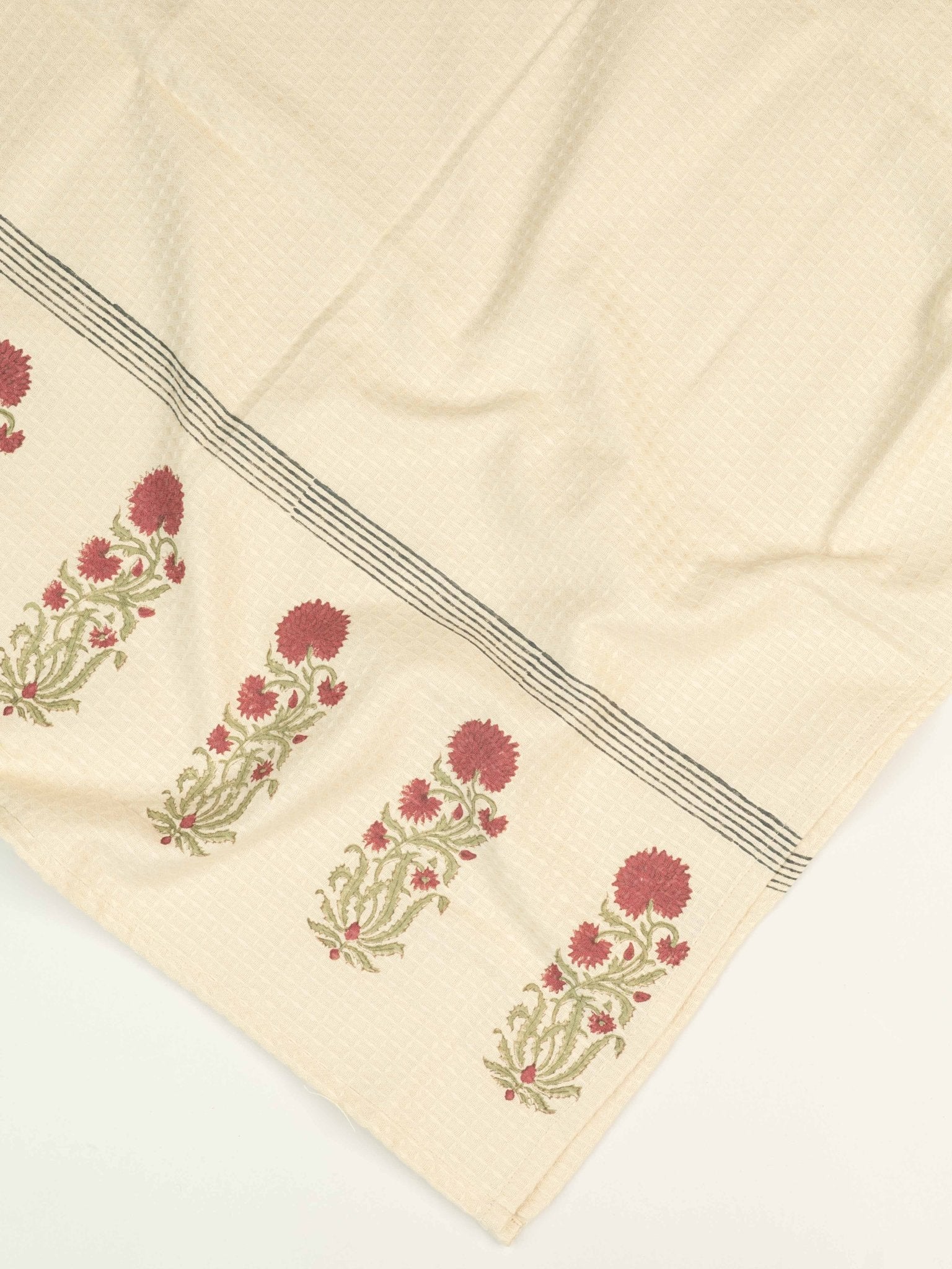 Naaz Cotton Block Printed Honeycomb Bath Towel - AINA