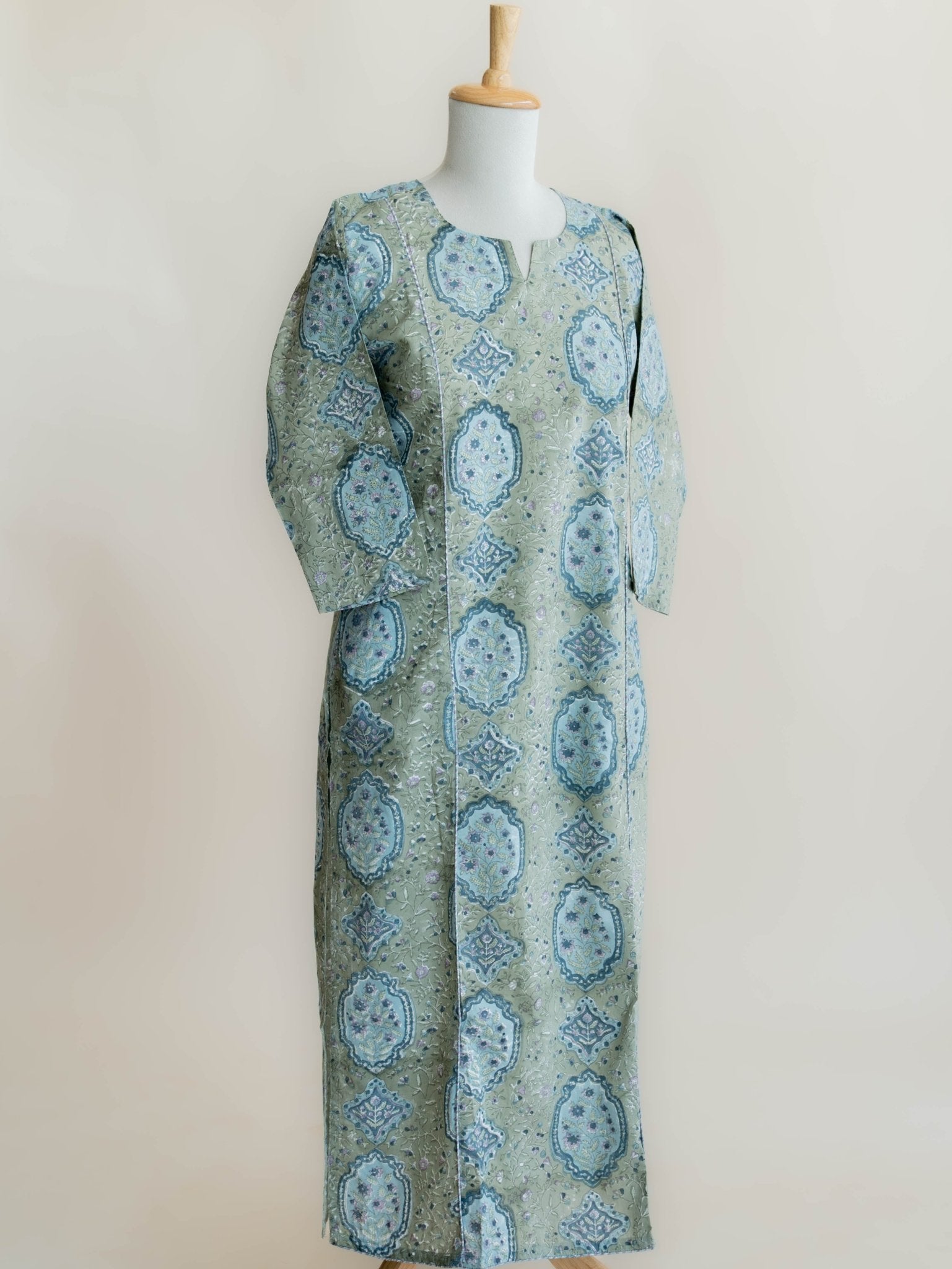 Naeema Cotton Block Printed Straight Kurta - AINA