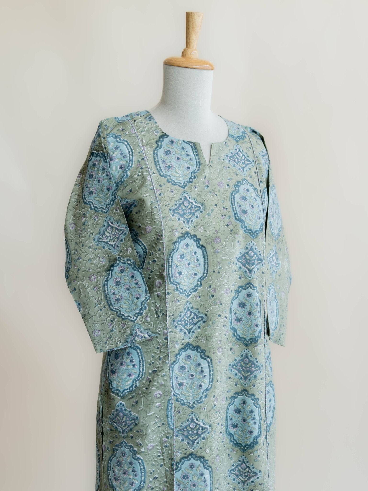 Naeema Cotton Block Printed Straight Kurta - AINA