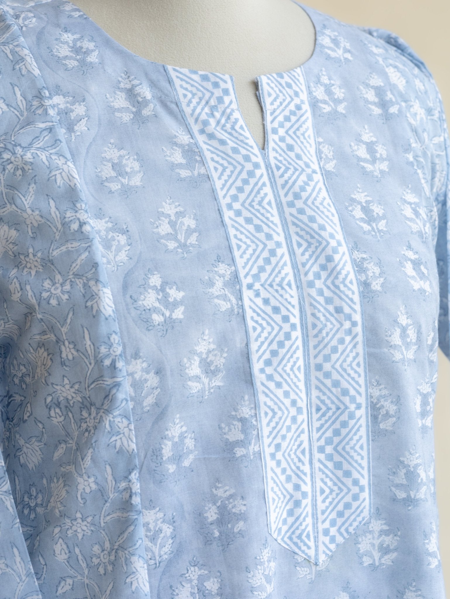 Naiza Cotton Block Printed Straight Kurta - AINA