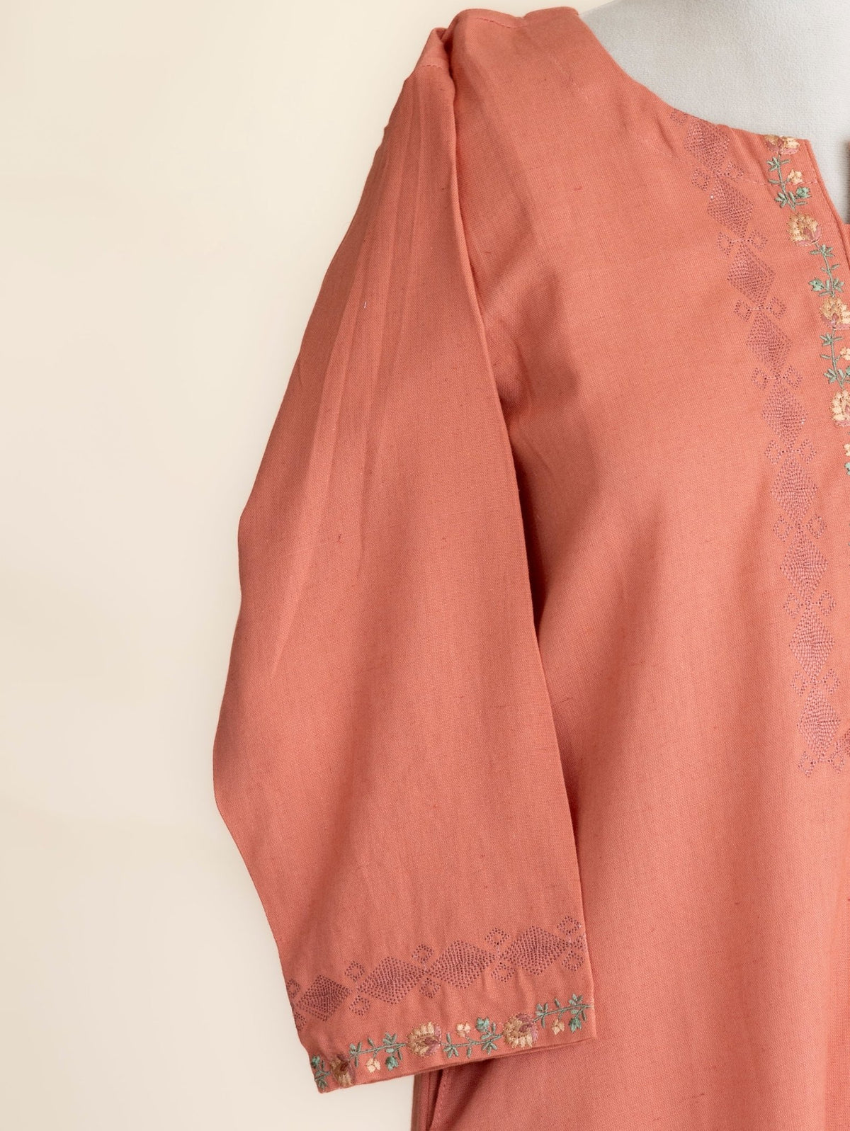 Namira Cotton Flax Embroidered Straight Kurta - AINA