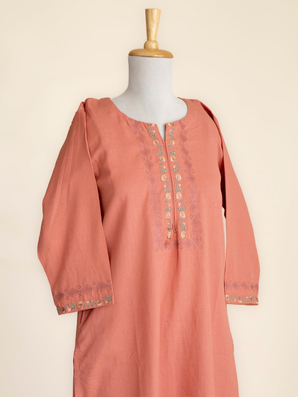 Namira Cotton Flax Embroidered Straight Kurta - AINA