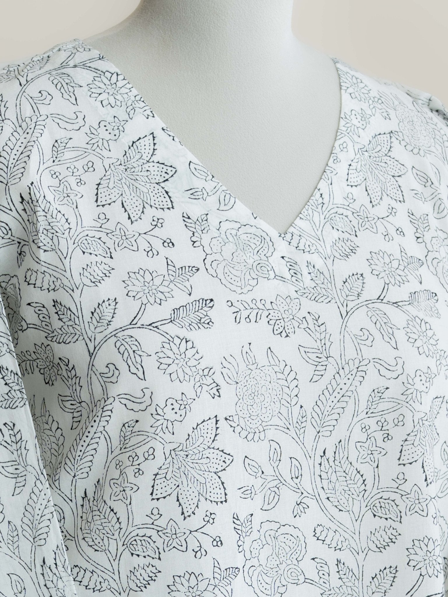 Nishi Cotton Block Printed Straight Kurta - AINA