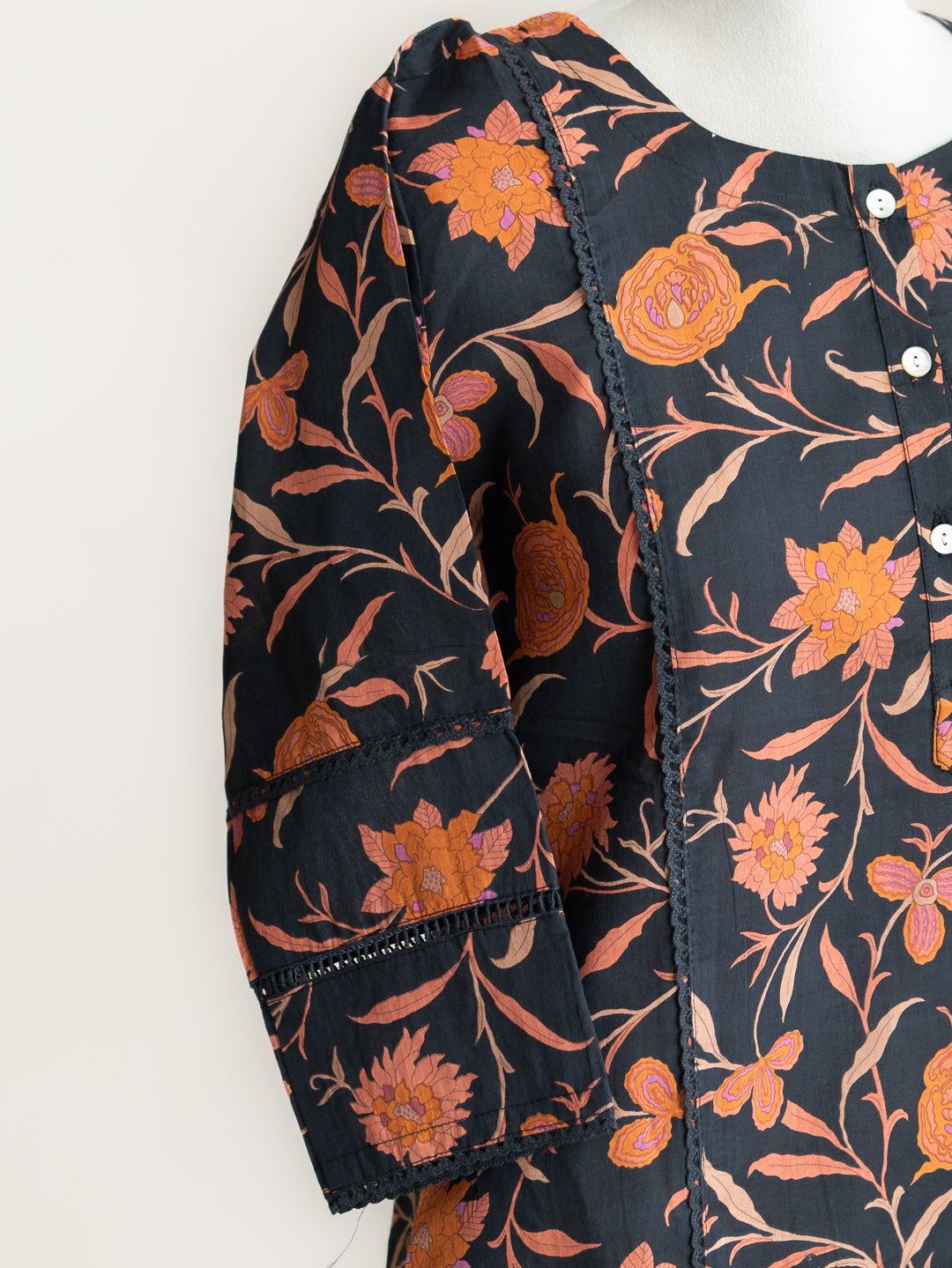 Niya Cotton Printed Straight Kurta - AINA