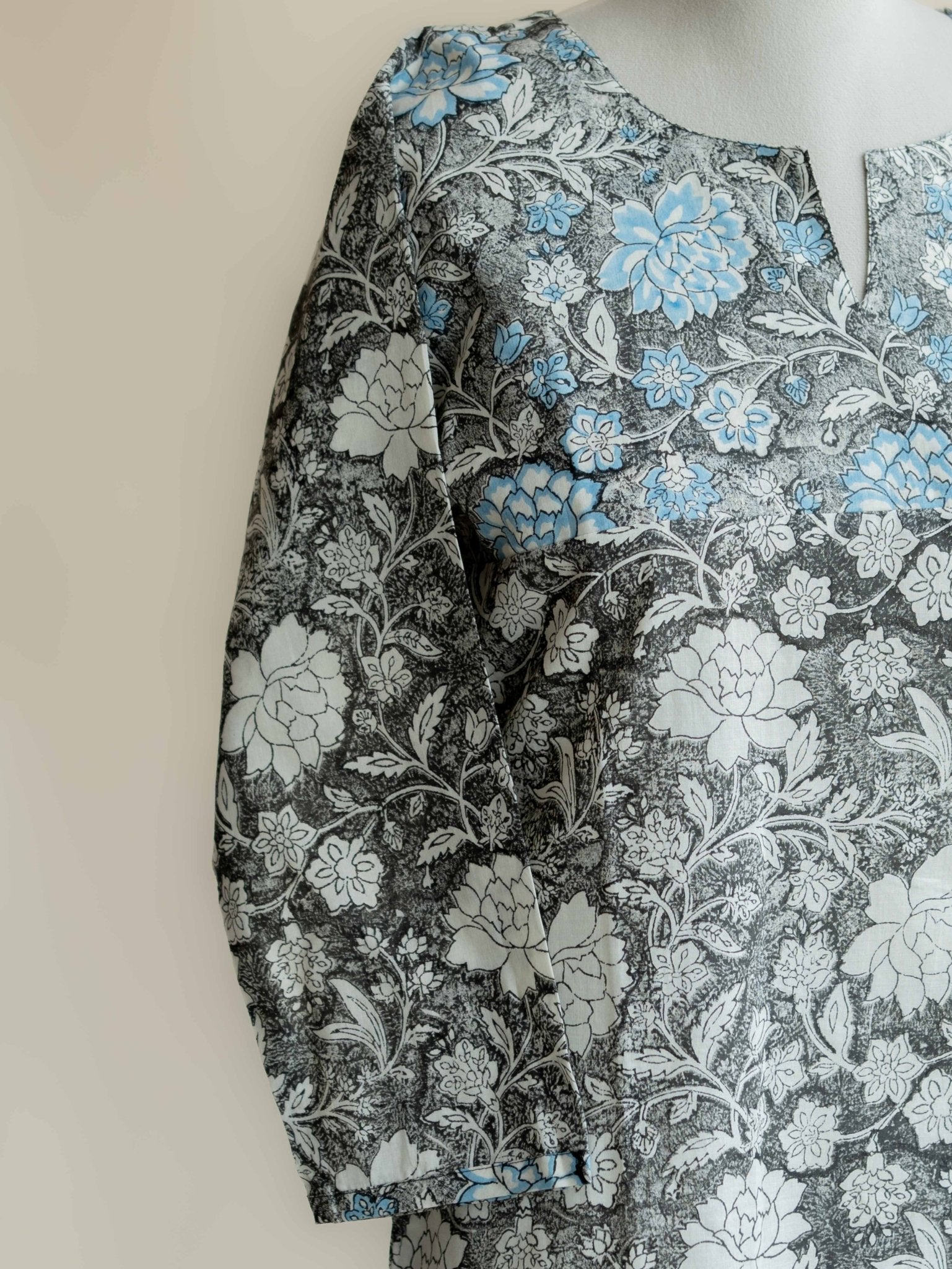 Prajakta Cotton Block Printed Straight Kurta - AINA