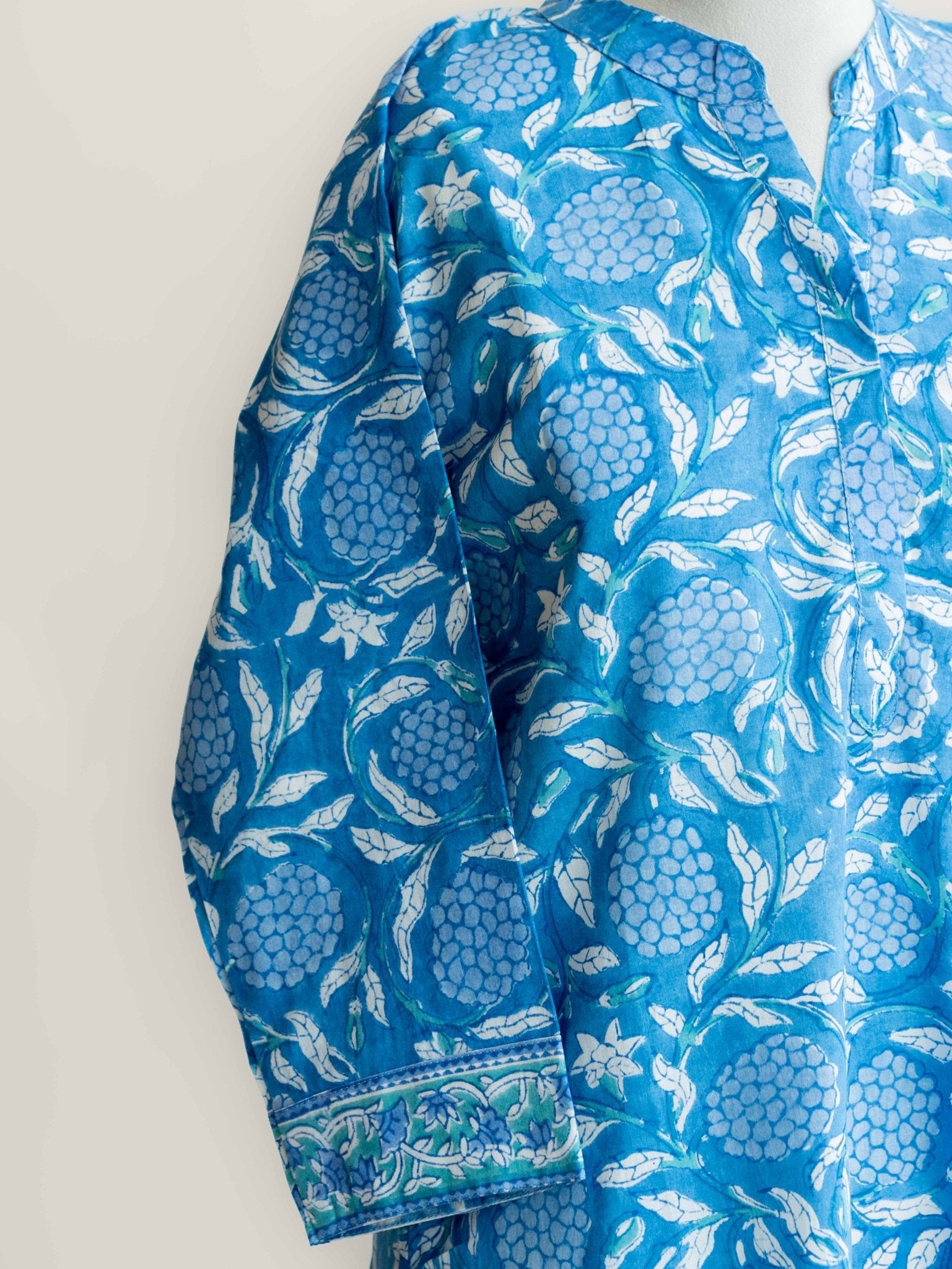 Raahi Cotton Block Printed Straight Kurta - AINA