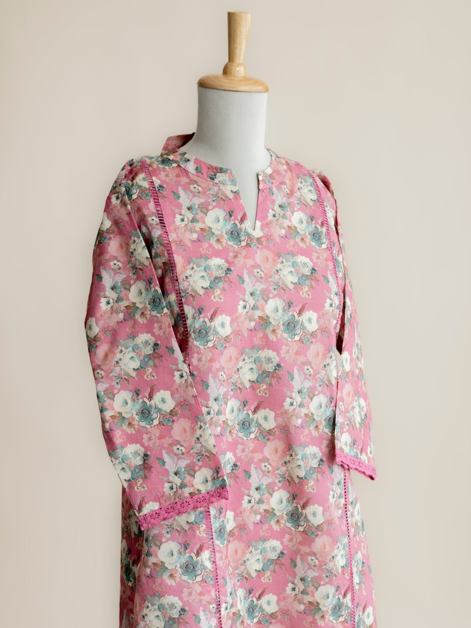 Reet Cotton Digital Print Straight Kurta - AINA