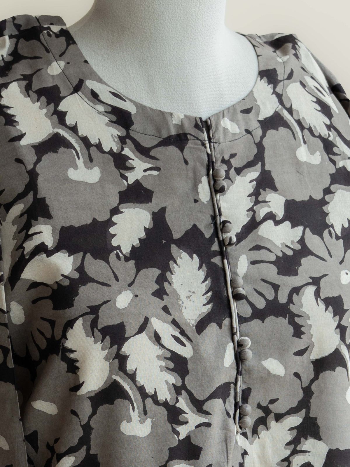 Ruha Cotton Block Printed Straight Kurta - AINA
