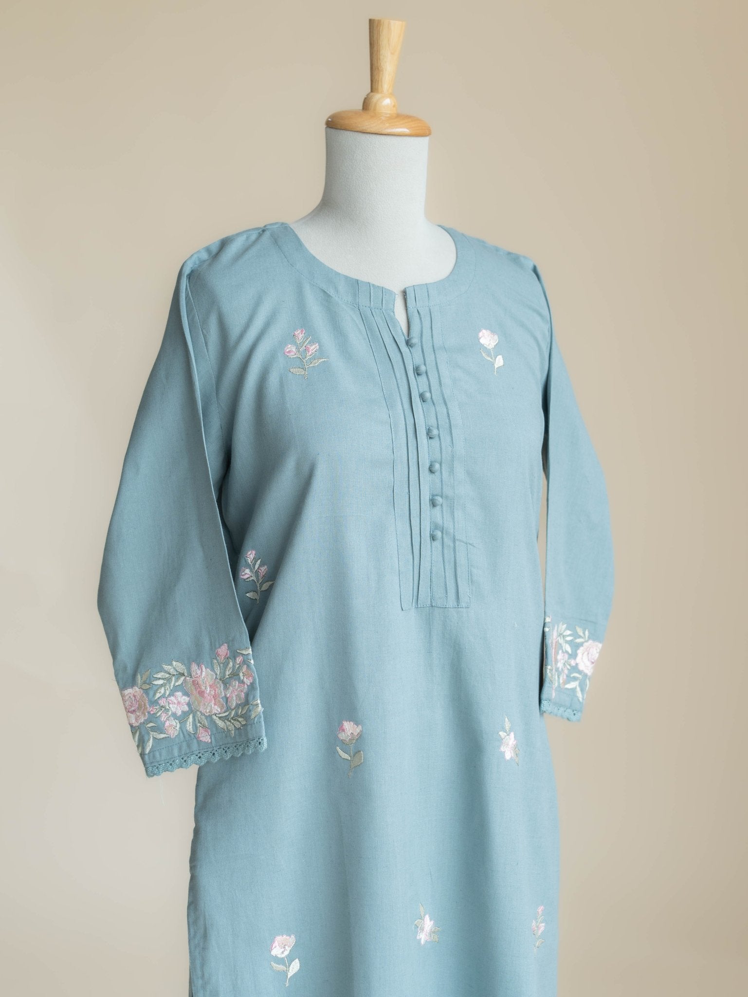 Safa Cotton Flax Embroidered Straight Kurta - AINA