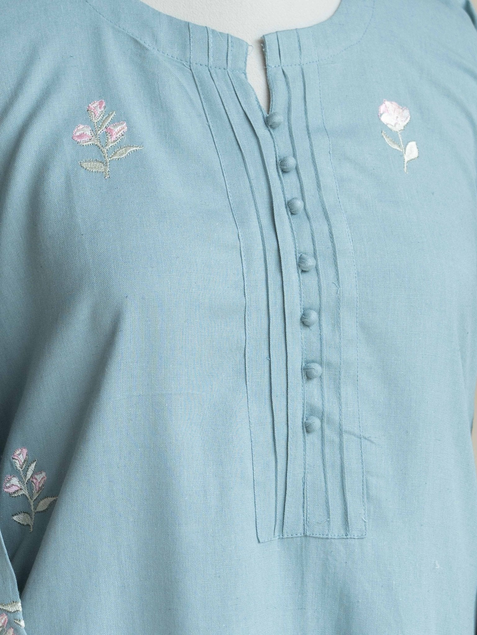 Safa Cotton Flax Embroidered Straight Kurta - AINA