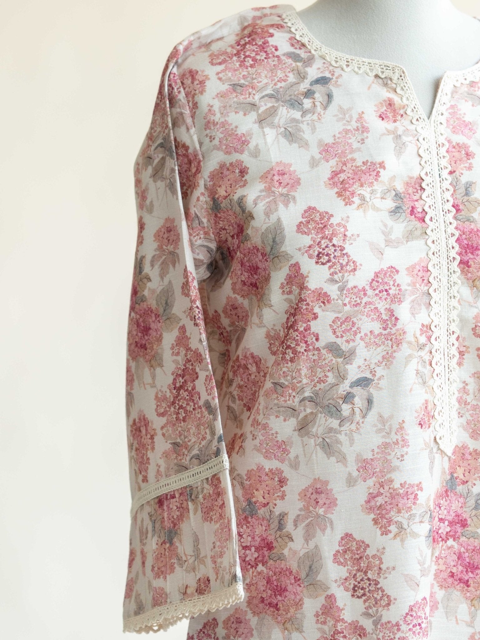 Safiya Cotton Linen Digital Print Straight Kurta - AINA