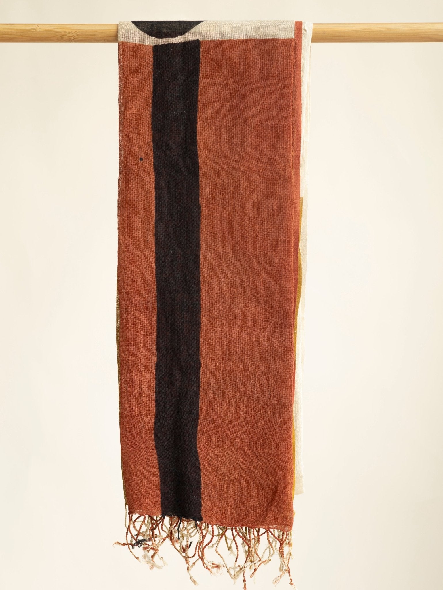 Shehnai Linen Printed Dupatta - AINA