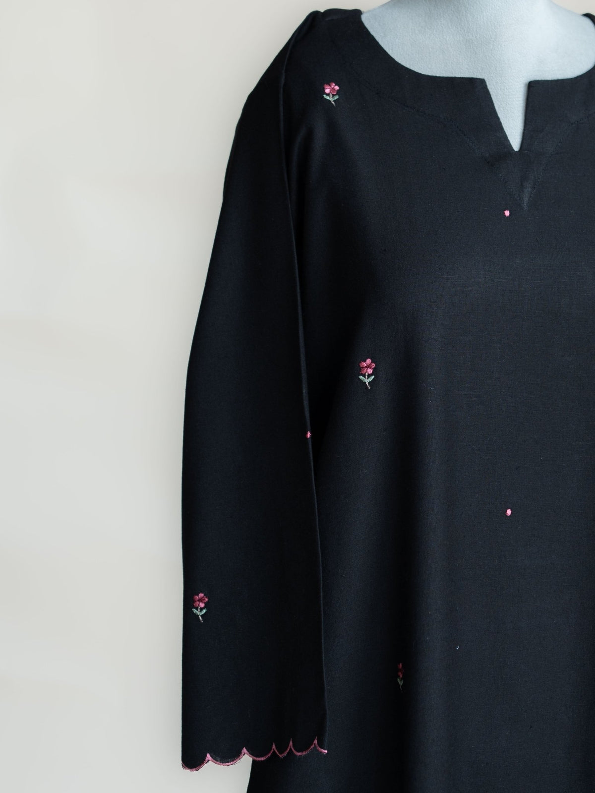 Silpa Cotton Flax Embroidered Straight Kurta - AINA