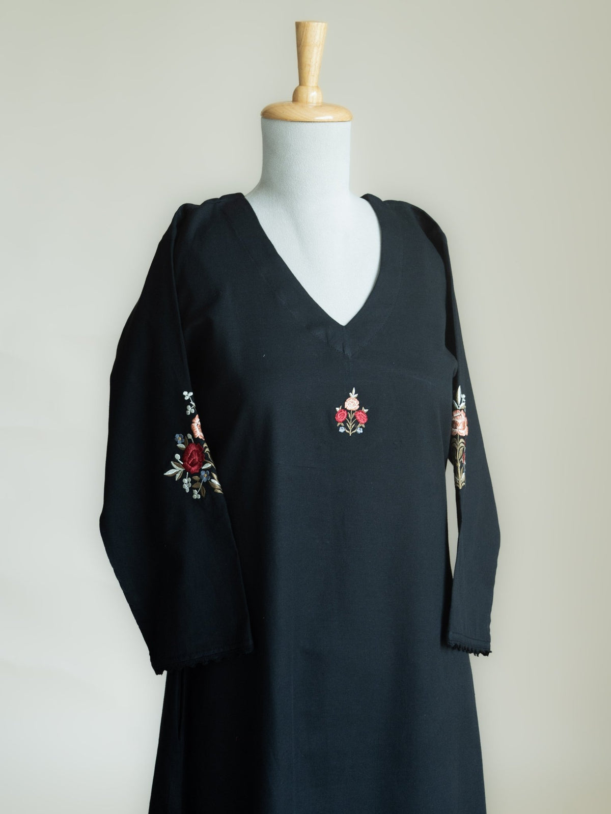 Simin Cotton Flax Embroidered A-Line Kurta - AINA