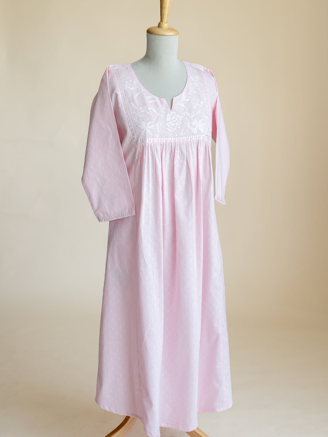 Siyah Cotton Dobby Embroidered A - Line Suit Set - AINA